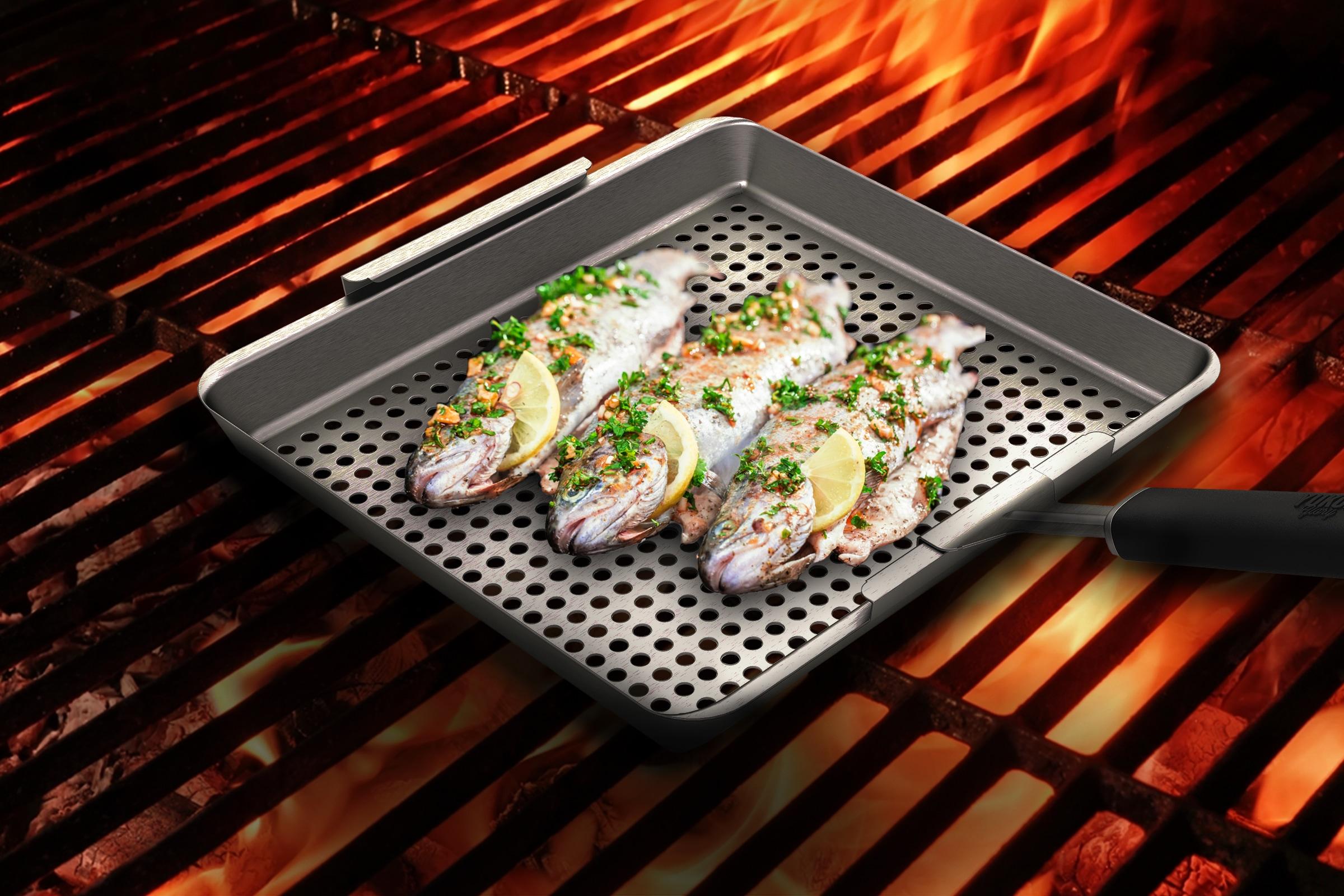 Yukon Glory Wide Grill Basket Set With Clip-On Handle, Perfect For Grilling Fish, Veggies and Meats
