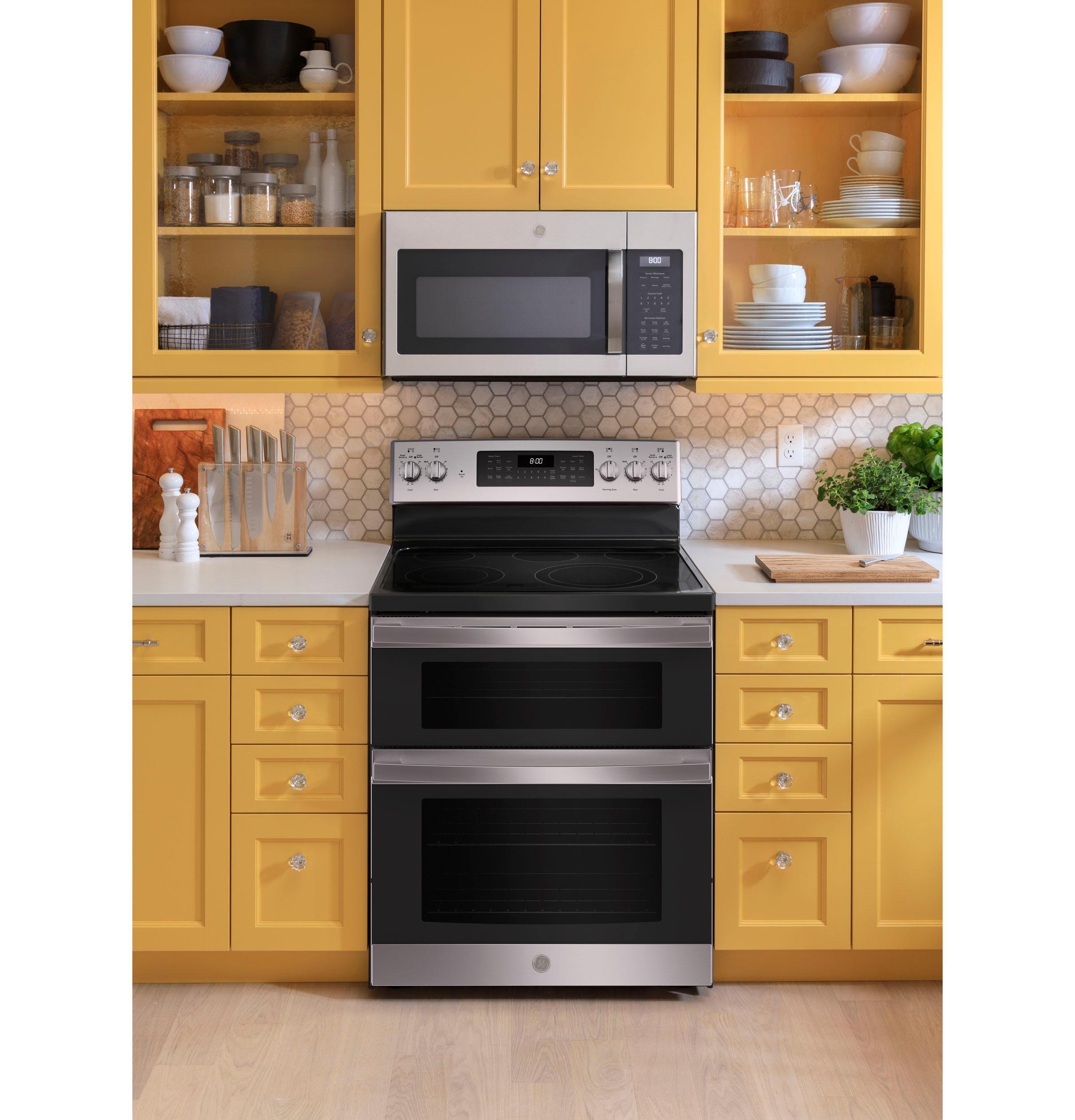 GE Appliances 30" 6.6 cu. ft. Freestanding Electric Range with 5 Elements and Convection Oven