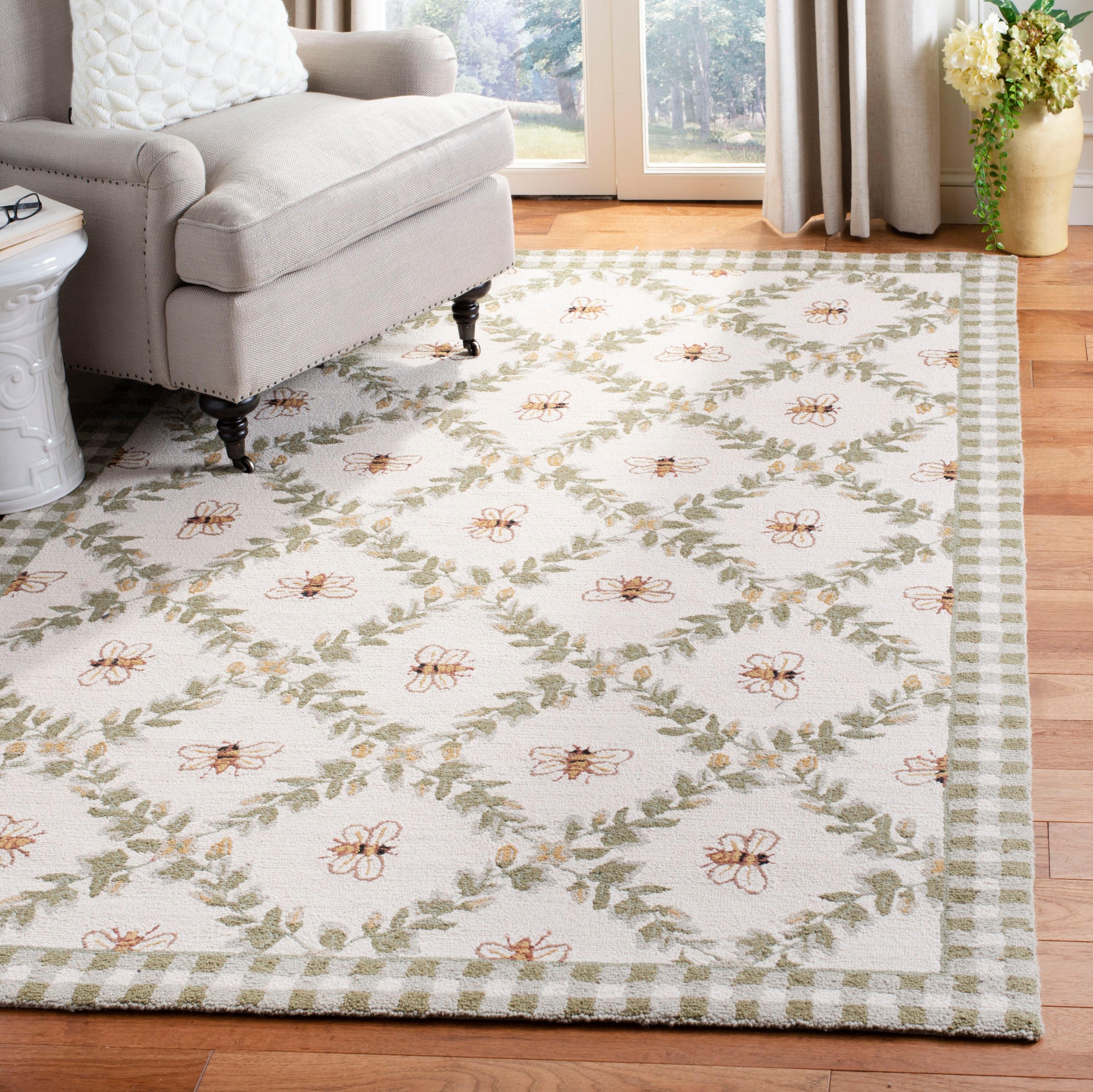 Chelsea HK55 Hand Hooked Accent Rug - Ivory/Green - 3'9"x5'9" - Safavieh