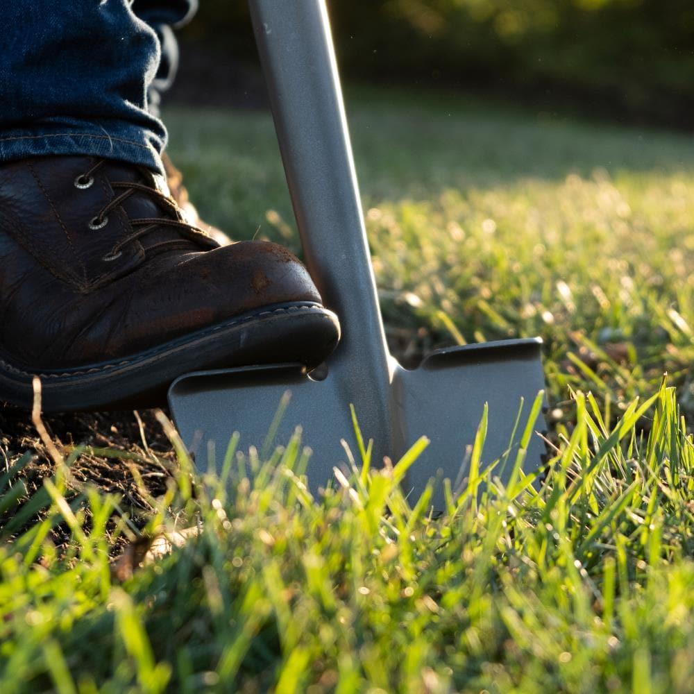 Radius Garden Root Slayer 39 Inch Stainless Steel Ergonomic Grass Lawn Edger