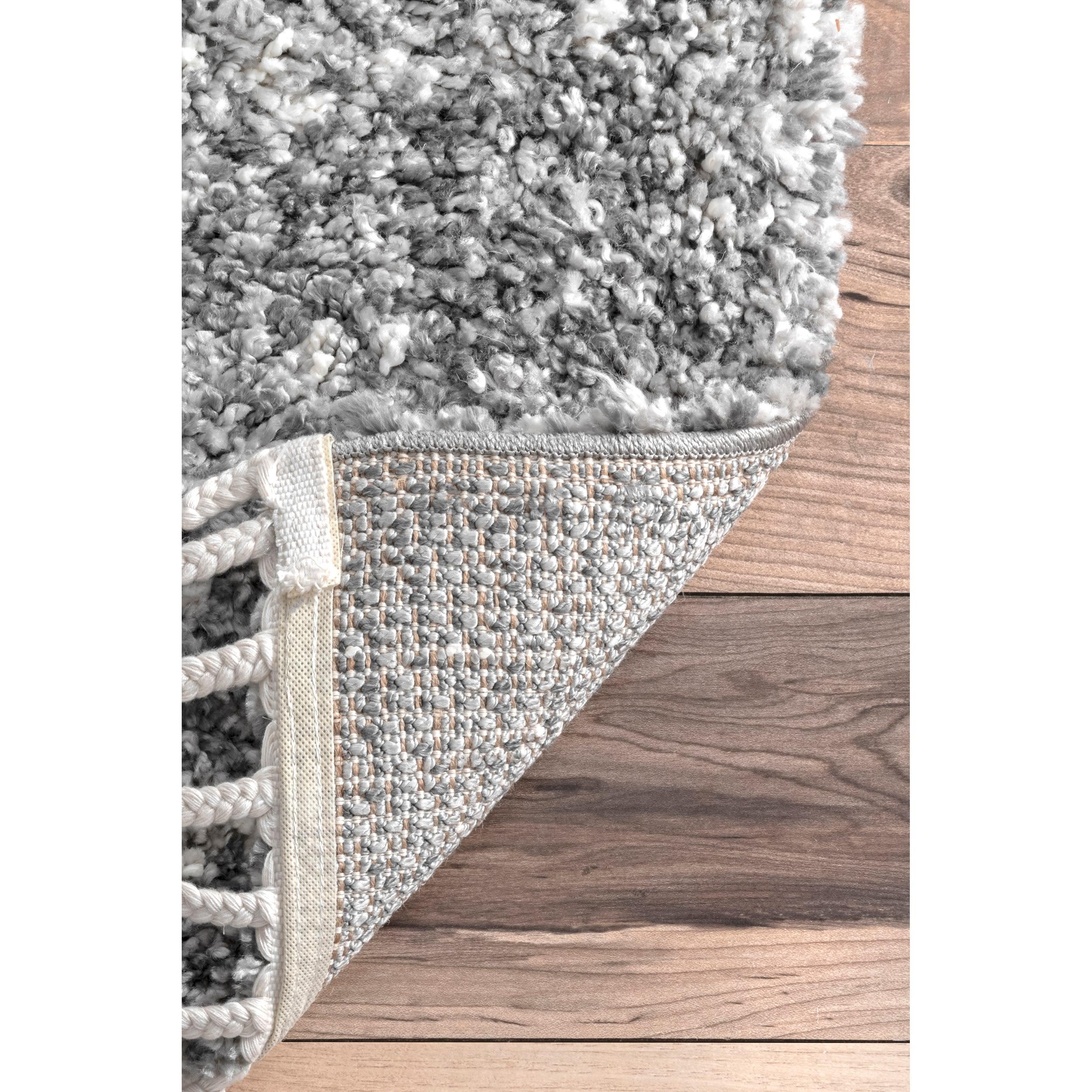 Nuloom Brooke Solid 2x3 Accent Shag Indoor Area Rug for Living Room Bedroom Dining Room Nursery Entryway, Grey/Ivory