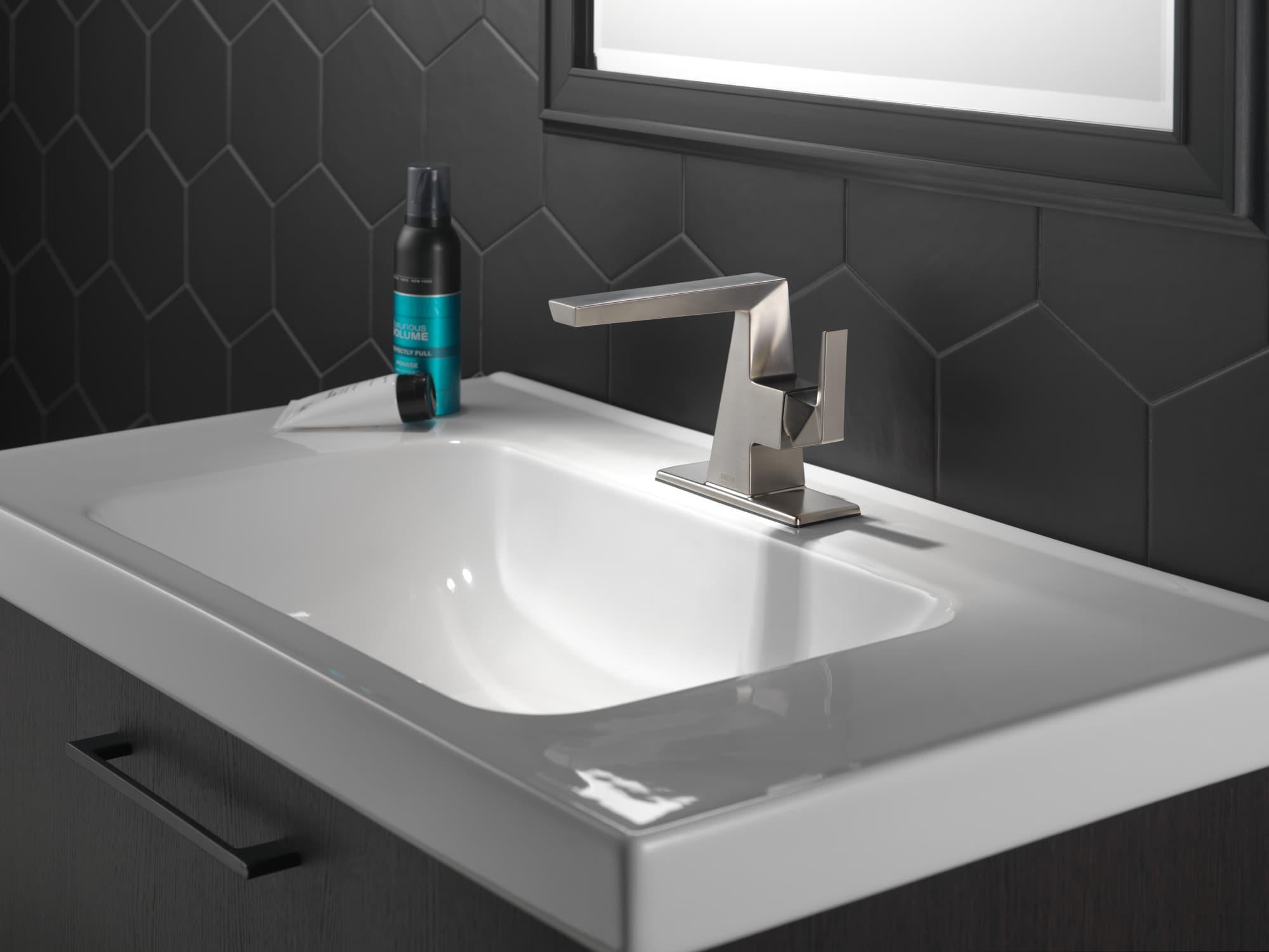 Single Handle Bathroom Faucet