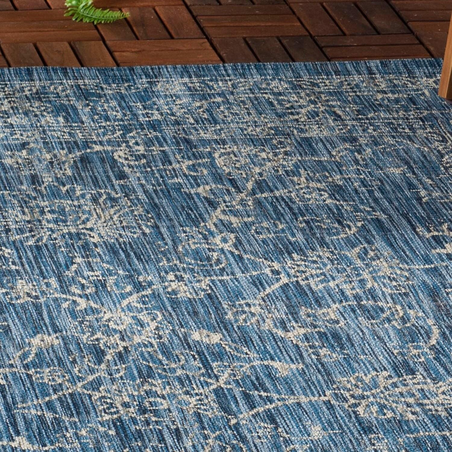 Courtyard CY8680 Power Loomed Indoor and Outdoor Area Rug - Navy/Ivory - 6'7"x6'7" - Safavieh