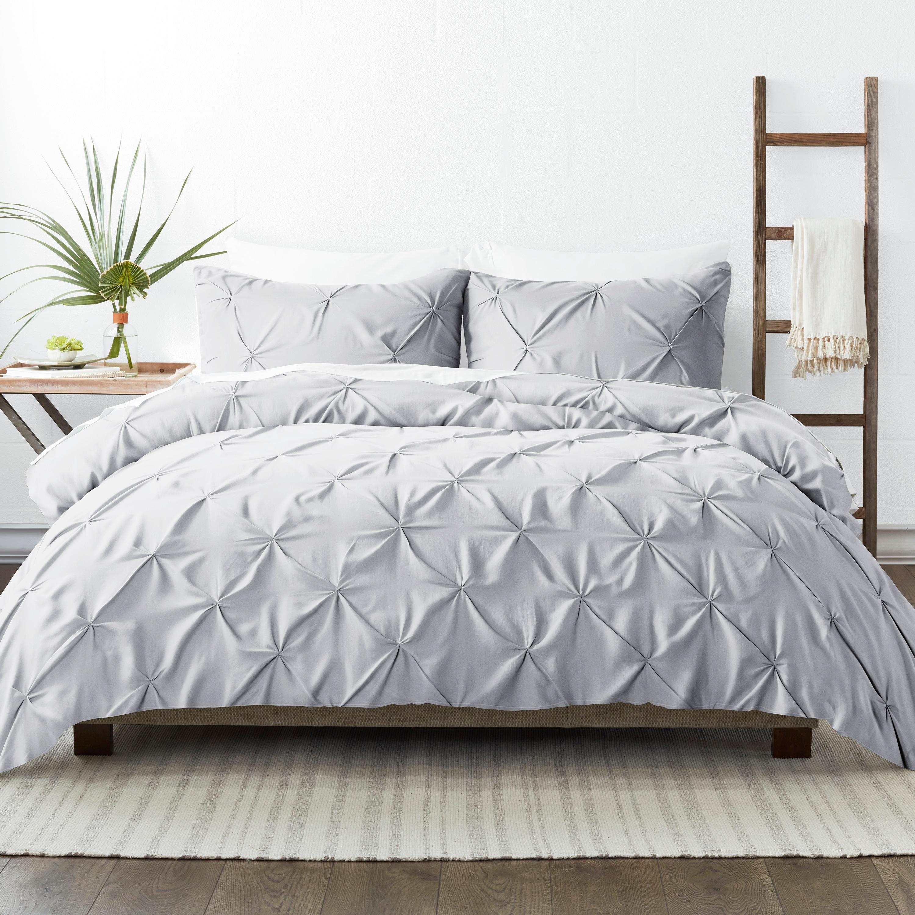 Pinch Pleat Textured Duvet Cover Set