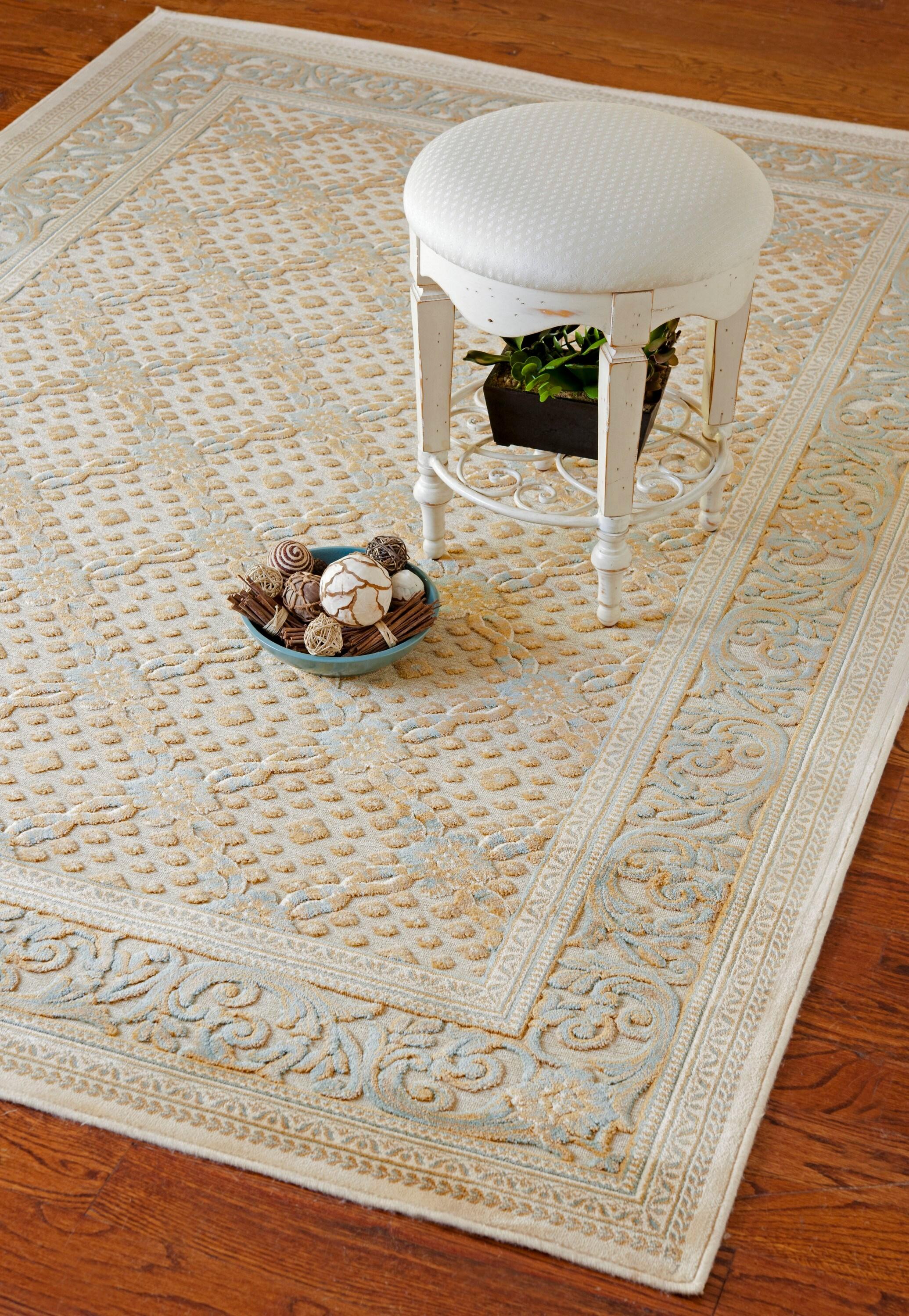 SAFAVIEH Paradise Jonette Geometric Floral Area Rug, Cream, 3'3" x 4'7"