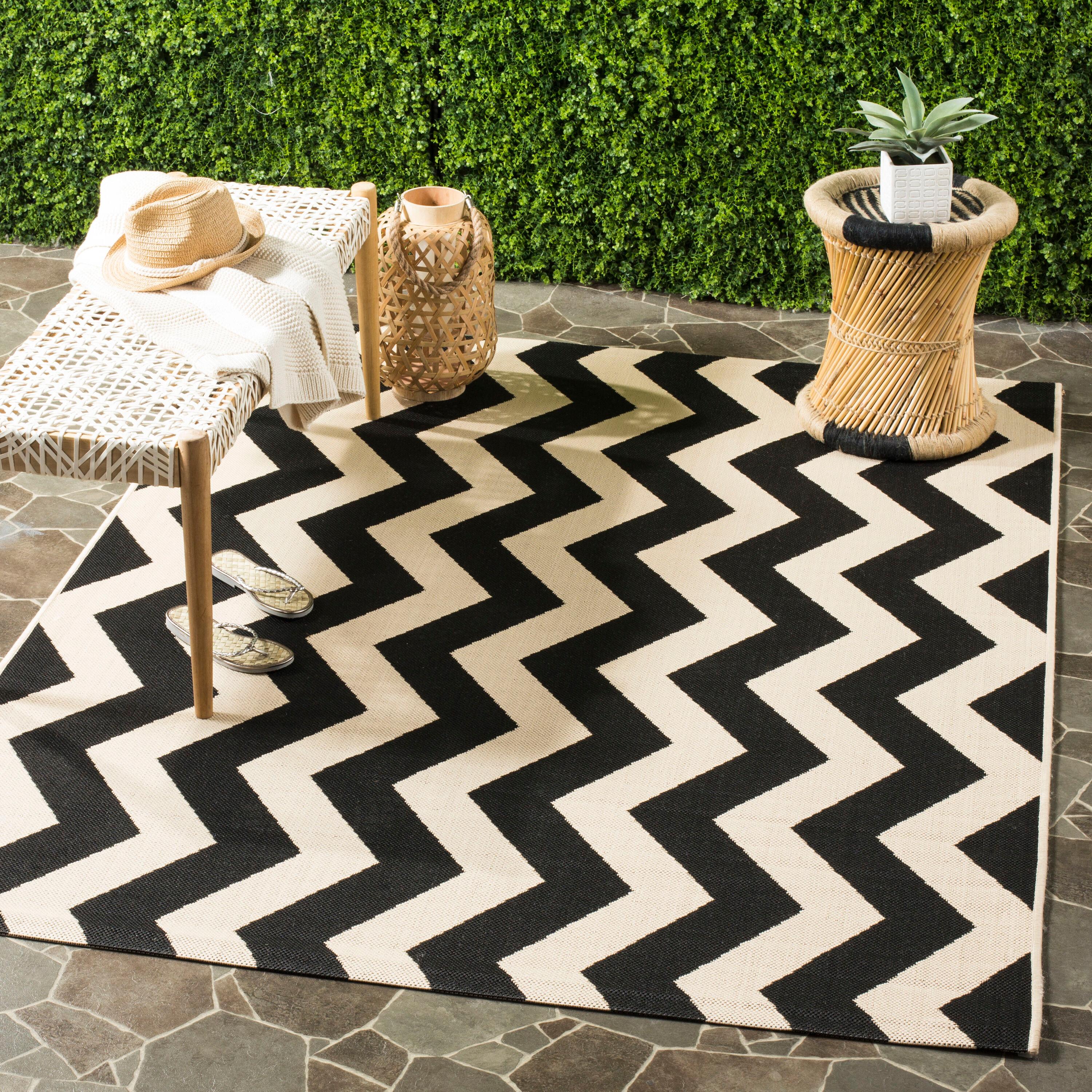Courtyard CY6245 Power Loomed Indoor and Outdoor Area Rug - Black/Beige - 4'x5'7" - Safavieh