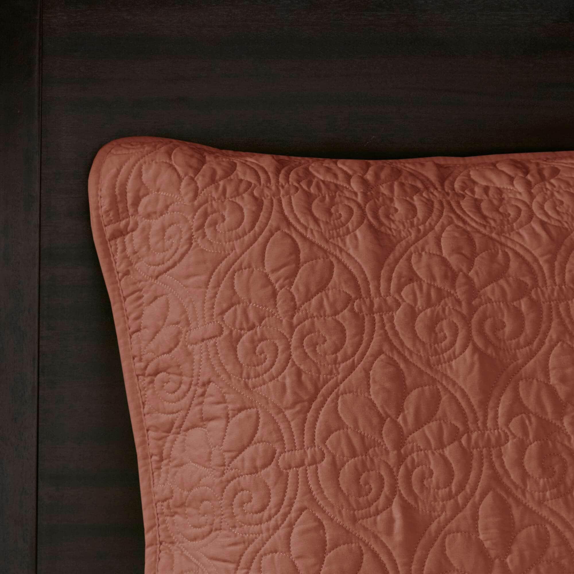 Quebec Reversible Bedspread Set