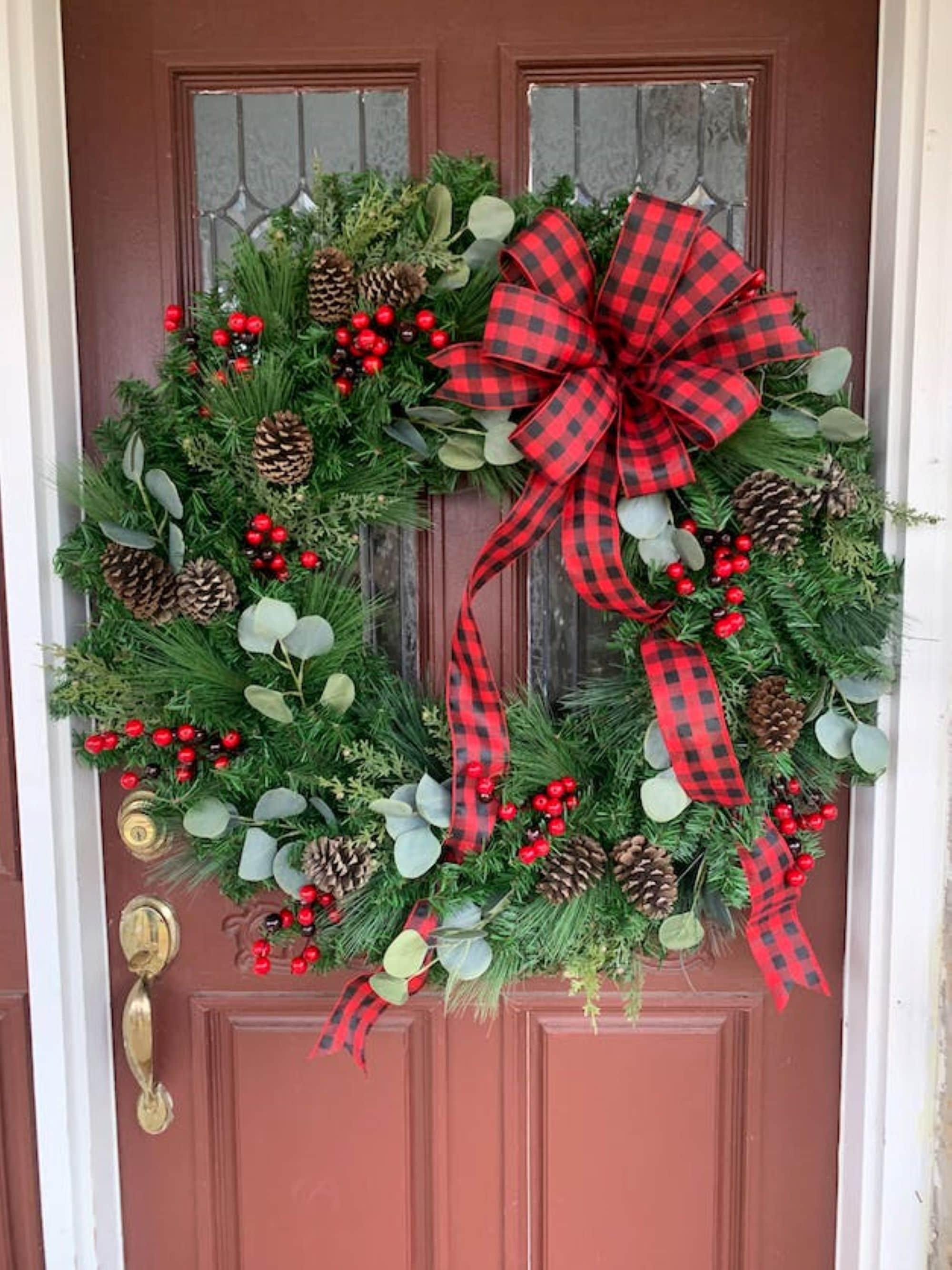 Canadian Pine Artificial Christmas Wreath Unlit