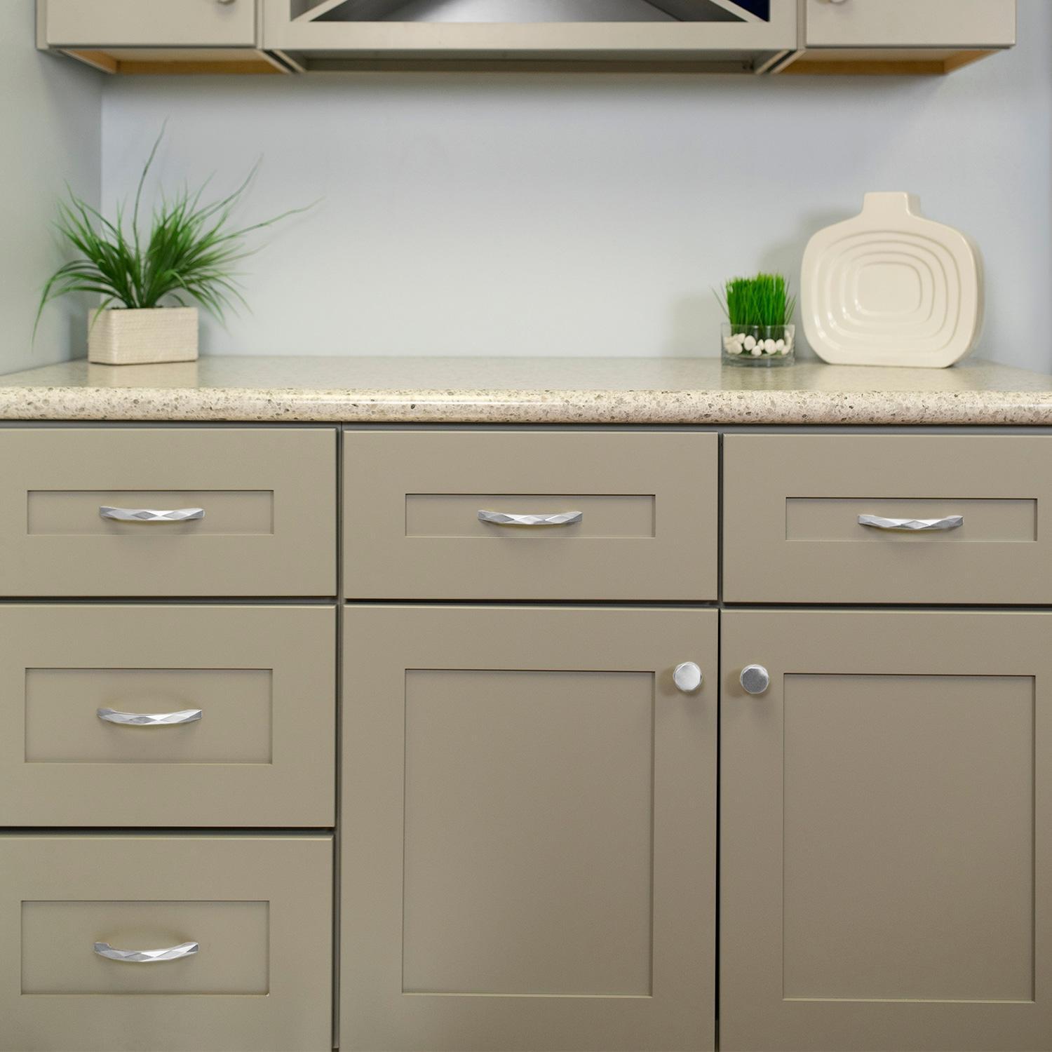 Karat Kitchen Cabinet Handles, Solid Core Drawer Pulls for Cabinet Doors, 3-3/4" (96mm)
