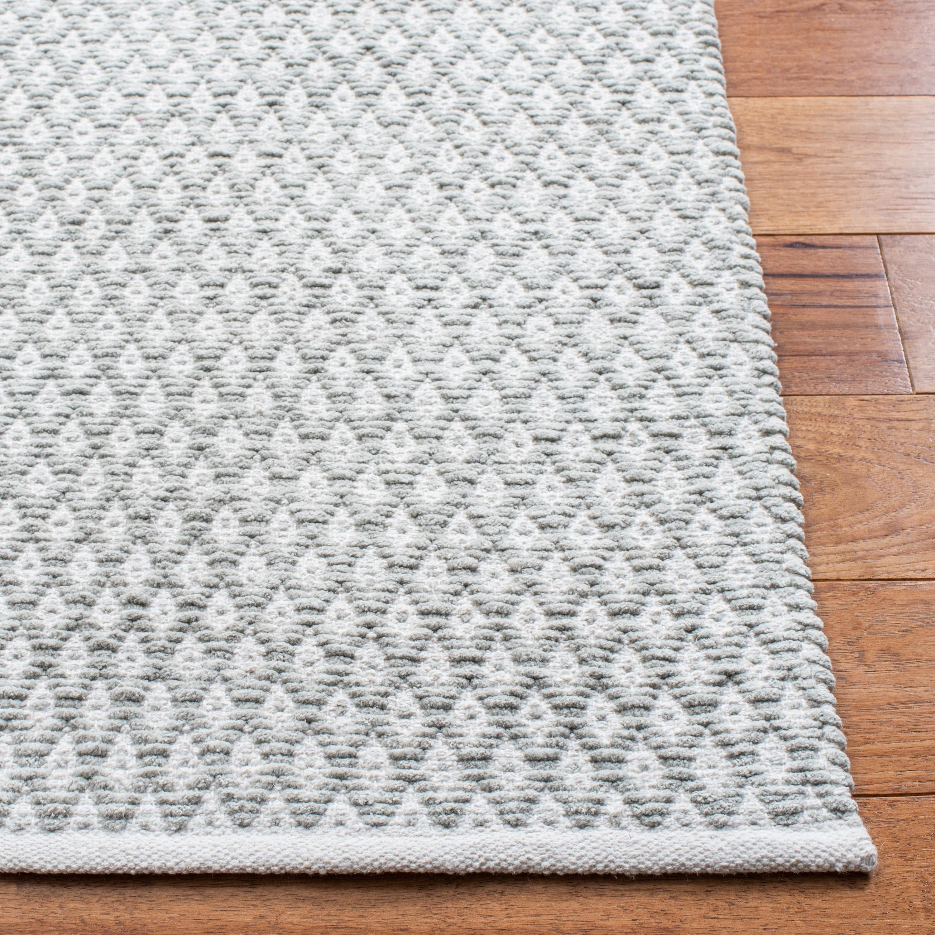 Boston BOS685 Power Loomed Accent Rug - Grey - 2'6"x4' - Safavieh.