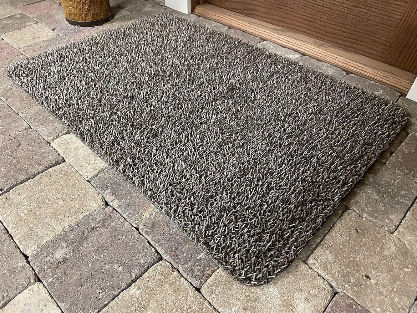 CLEAN MACHINE 10376921 High Traffic Astroturf Dirt Trapper Doormat, 23.5" x 35.5", Desert Taupe