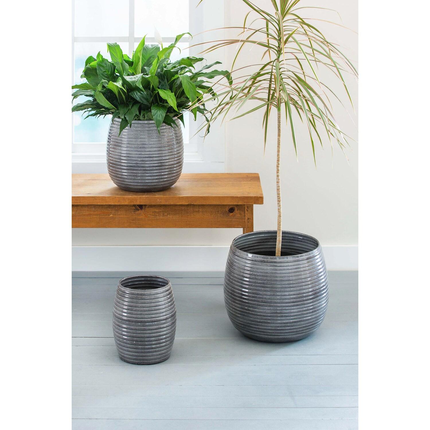 Evergreen Metal Ribbed Planter, Set of 3