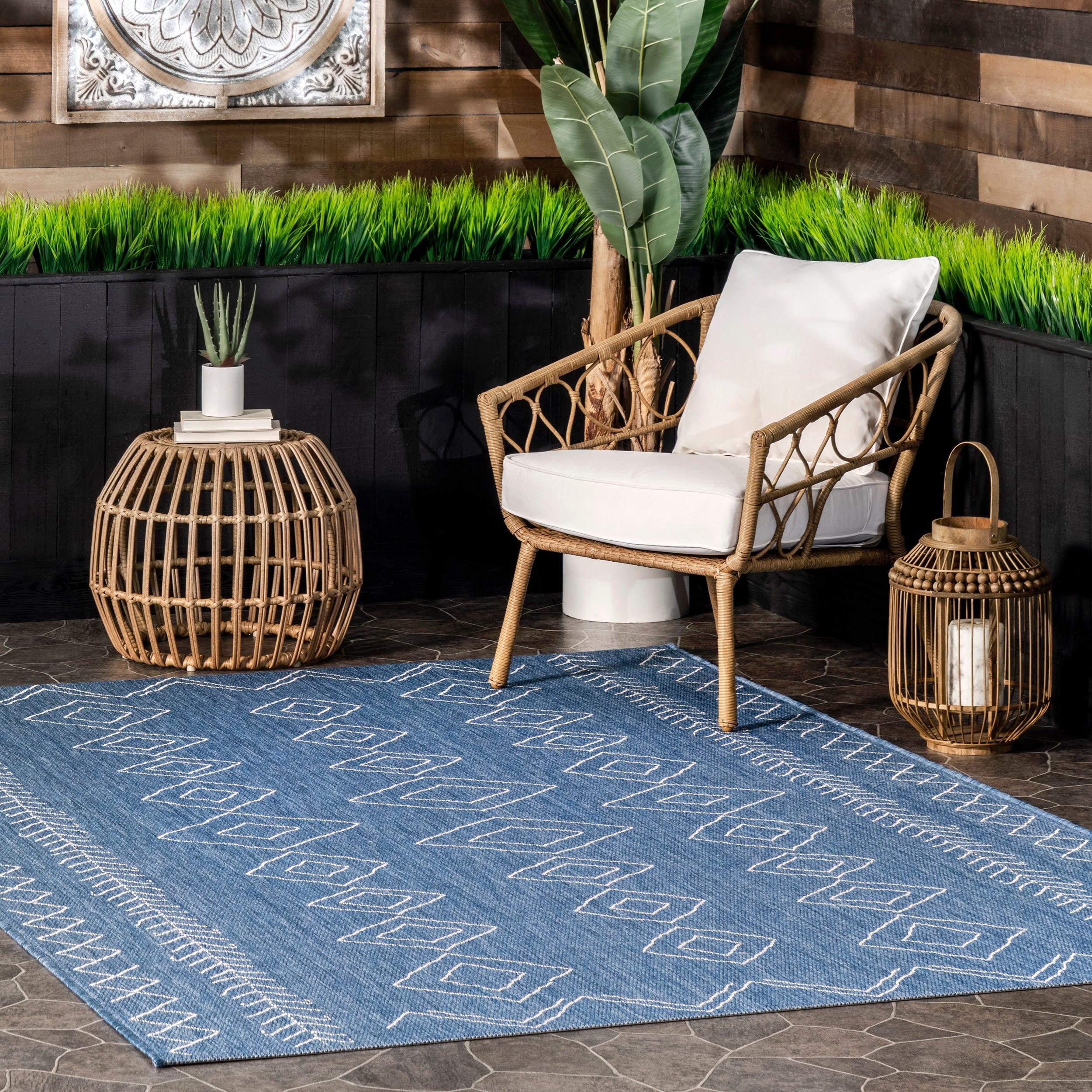 Nuloom Serna Diamond 6x9 Indoor/Outdoor Area Rug for Living Room Patio Deck Front Porch Kitchen, Blue/Ivory
