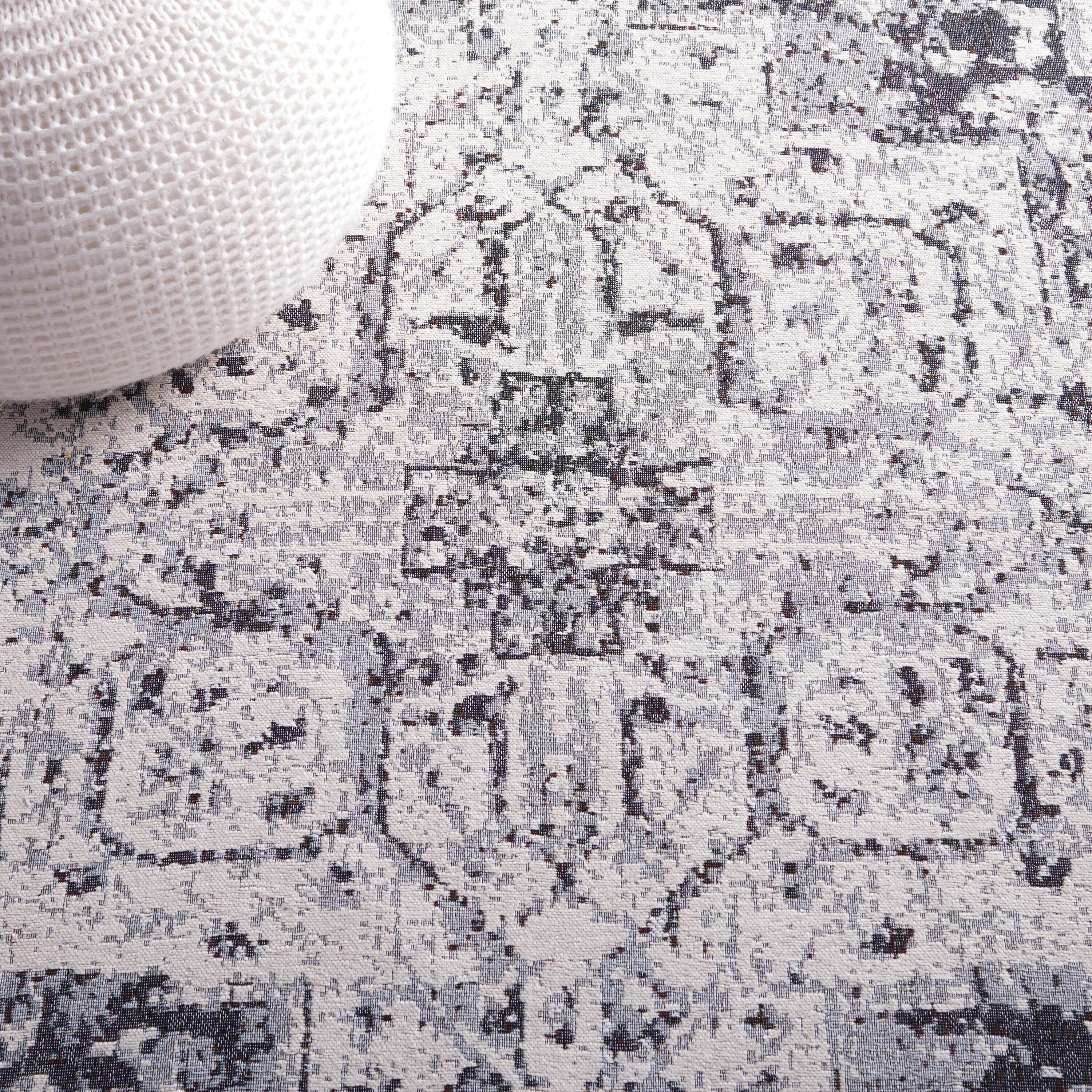 Eliam Performance Machine Washable Oriental Rug