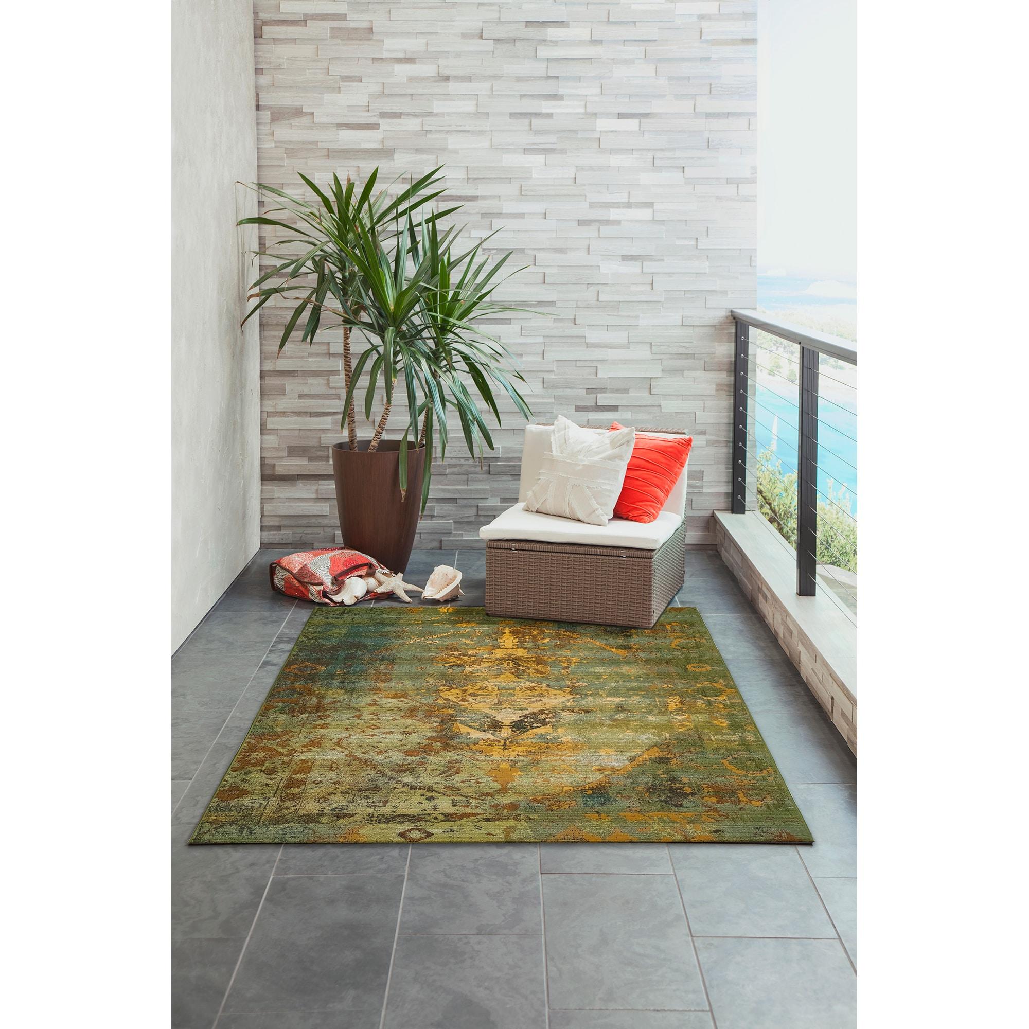 Liora Manne Marina Kermin Indoor/Outdoor Rug Green 7'10" x 9'10"