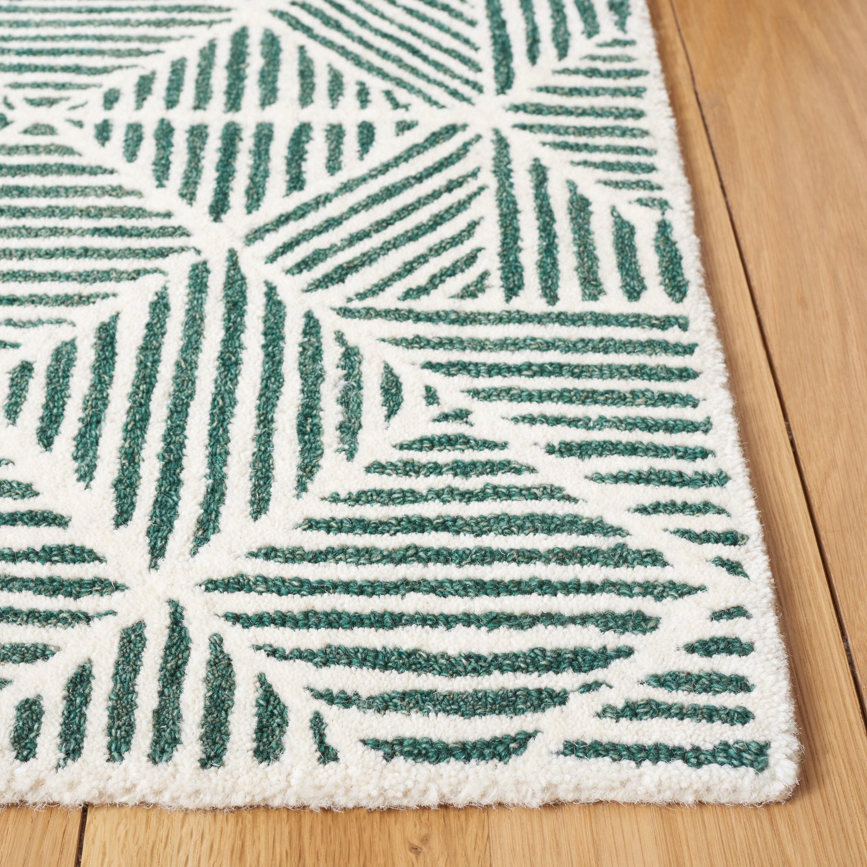 SAFAVIEH Abstract Brock Geometric Area Rug, Dark Green/Ivory, 5' x 8'