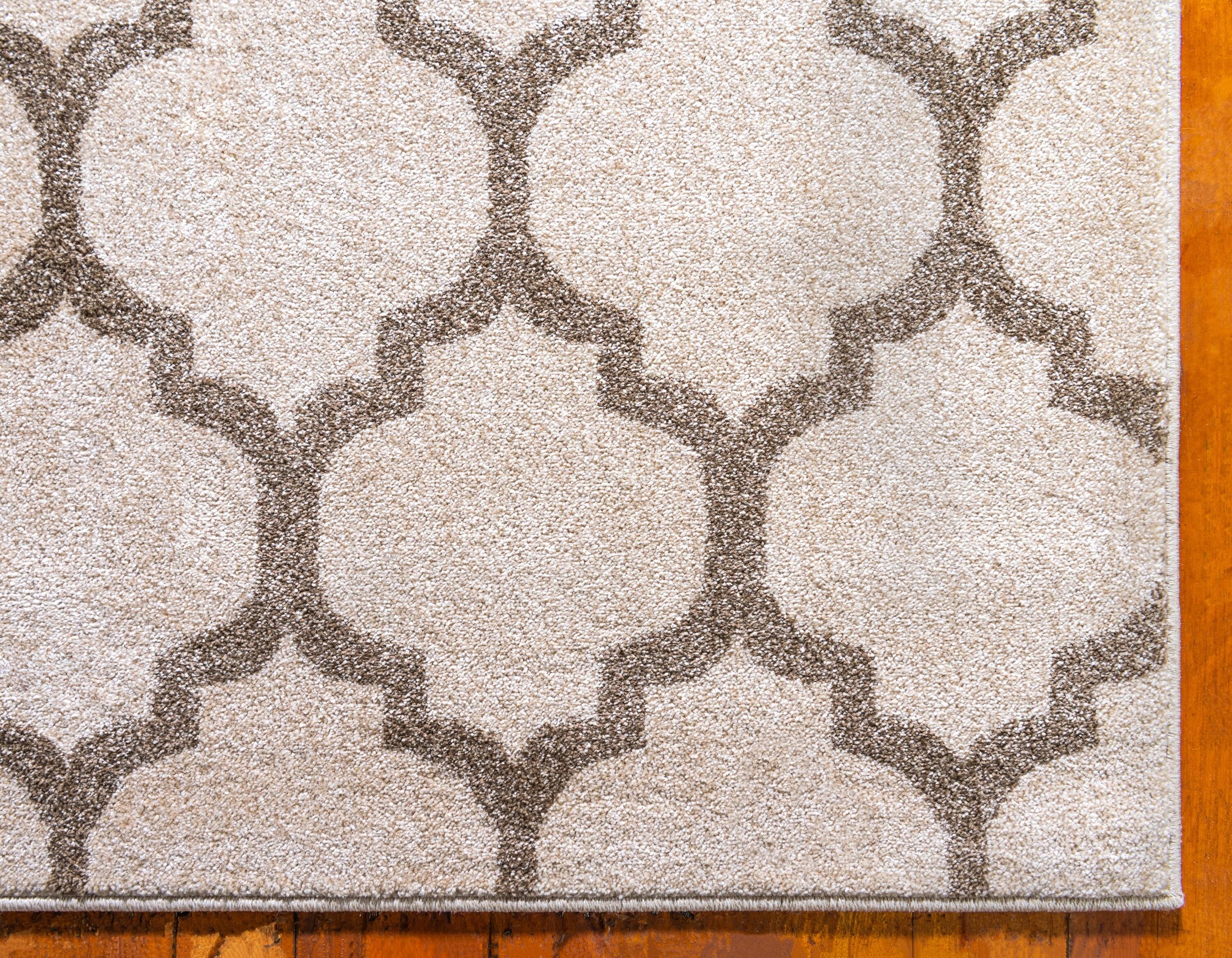 Unique Loom 4' 1 x 6' 1 Trellis Philadelphia Beige and Light Brown Area Rug