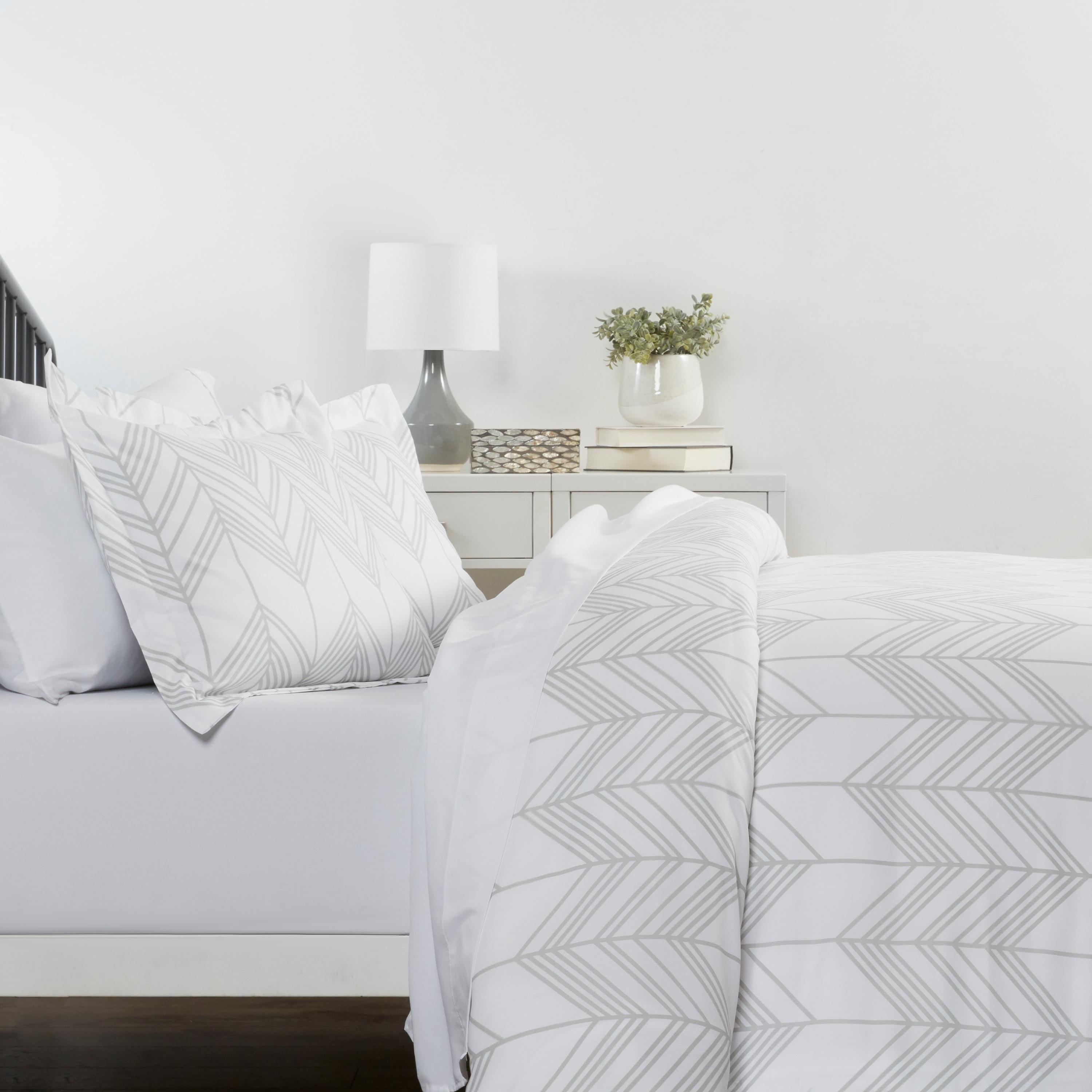 Becky Cameron Home Alps Chevron Pattern Duvet Cover Set
