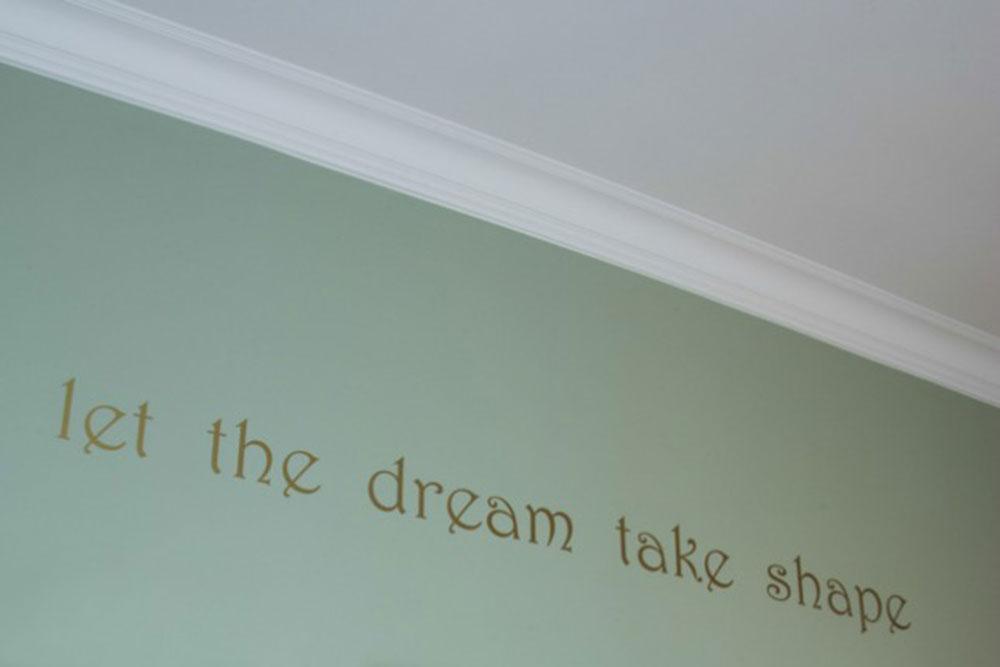 4.63'' H x 78.75'' W x 2.75'' D Plastic Crown (Set of 10)