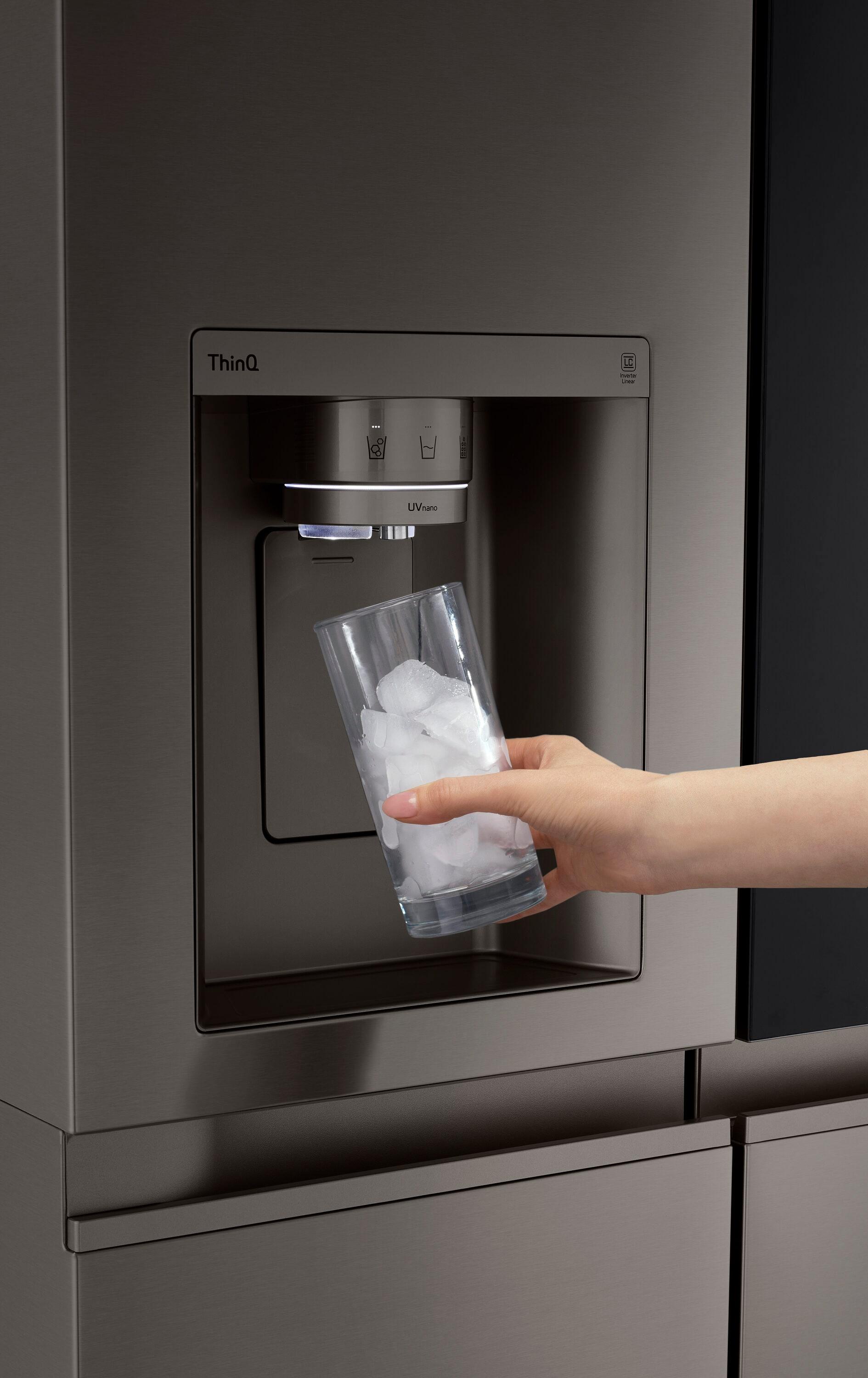 LG LG 27 cu. ft. Side by Side Smart Refrigerator w/ InstaView and Craft Ice