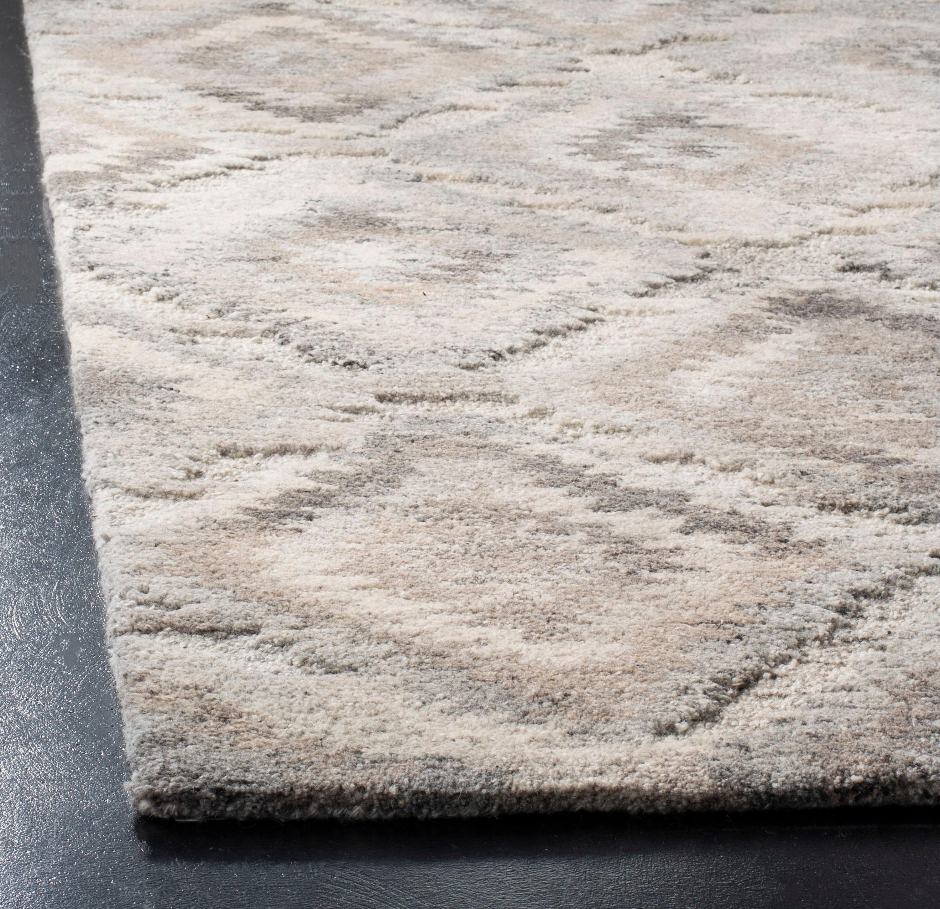 Wyndham WYD802 Hand Tufted Indoor Area Rug - Grey/Taupe - 5'x8' - Safavieh