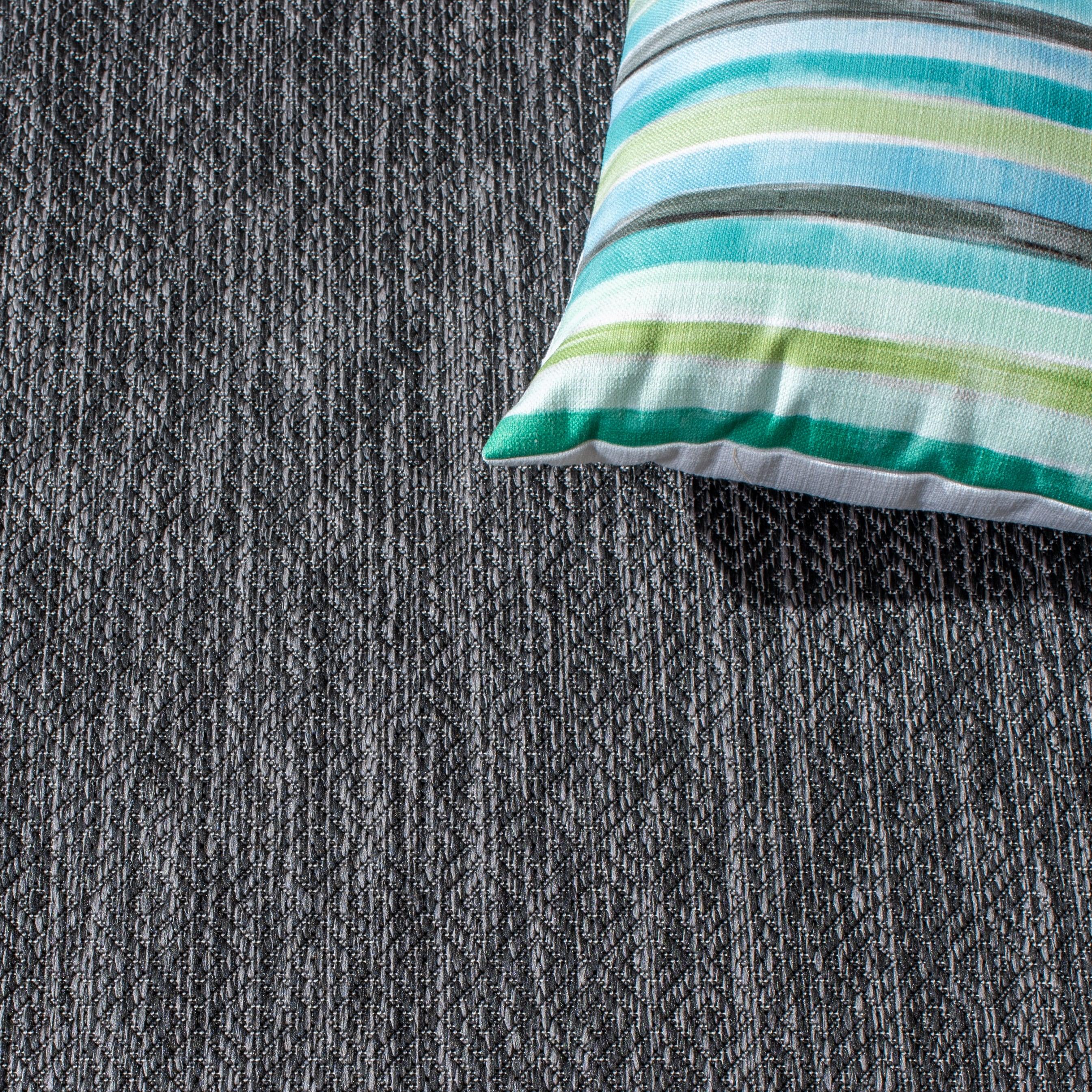 SAFAVIEH Courtyard Mitre Geometric Indoor/Outdoor Area Rug, Black/Grey, 6'7" x 6'7" Square