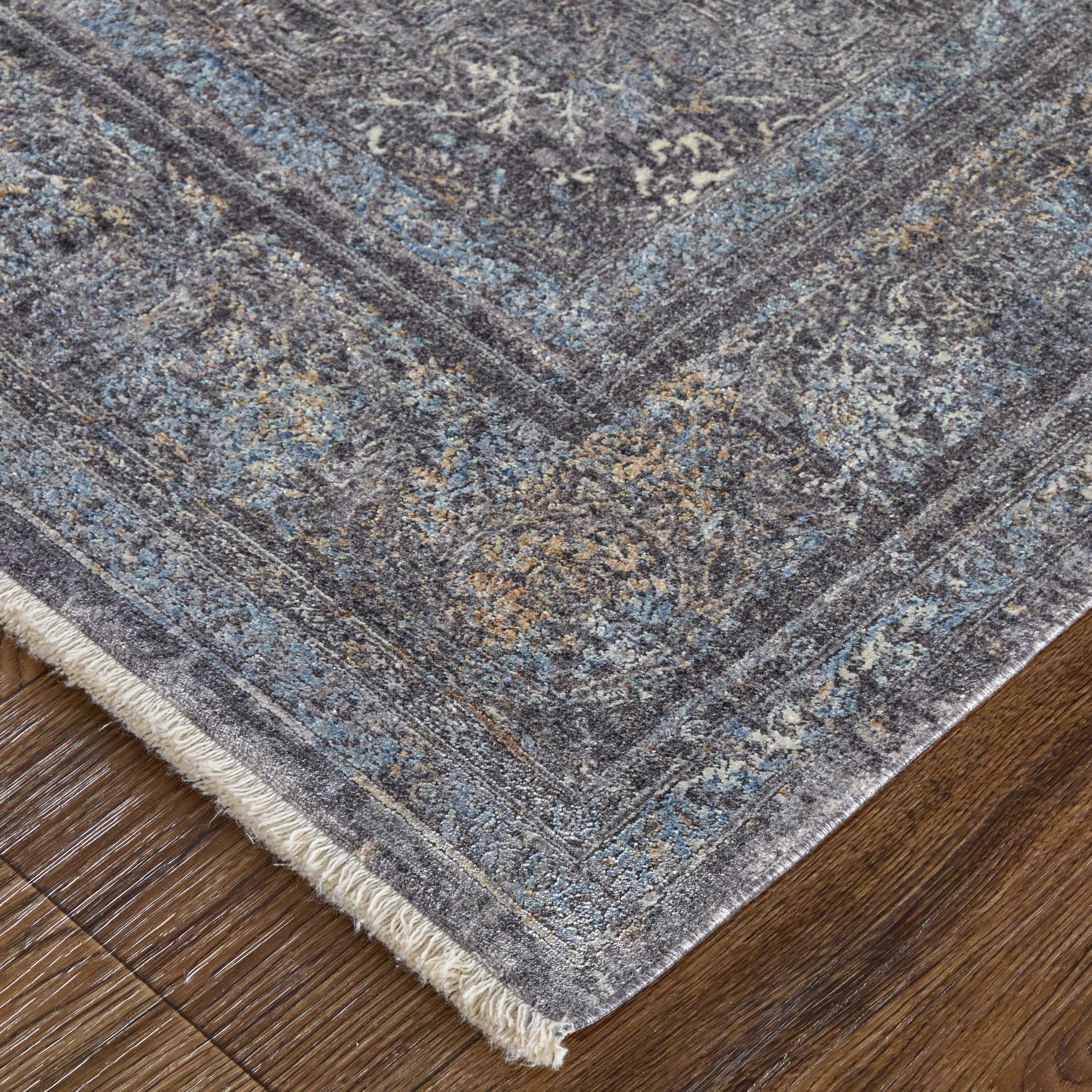 Sarrant Transitional Medallion Gray/Silver/Ivory Area Rug