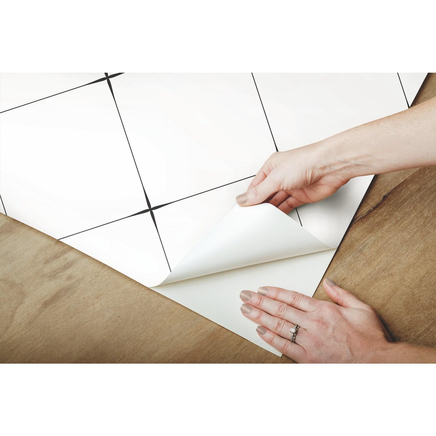 Ranelle Peel & Stick Geometric Roll