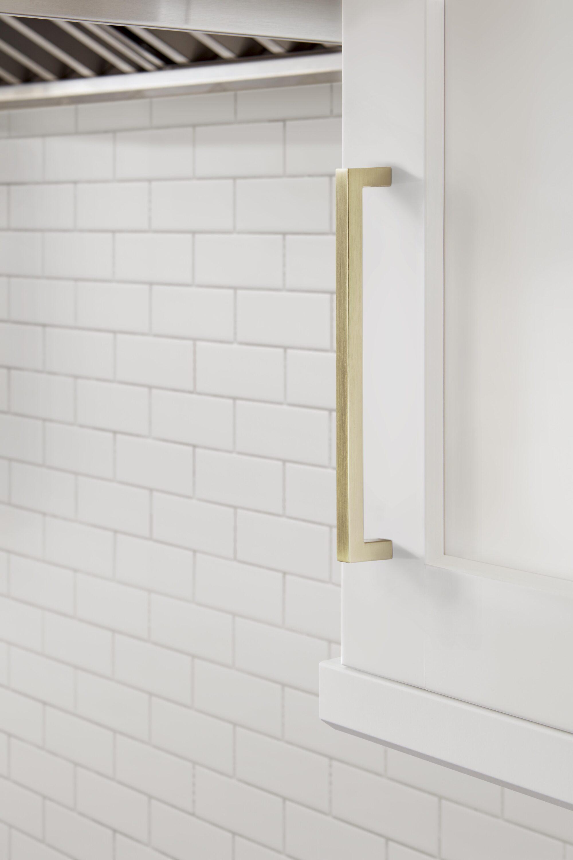 Monument 7-9/16 inch (192mm) Center-to-Center Polished Nickel Cabinet Pull
