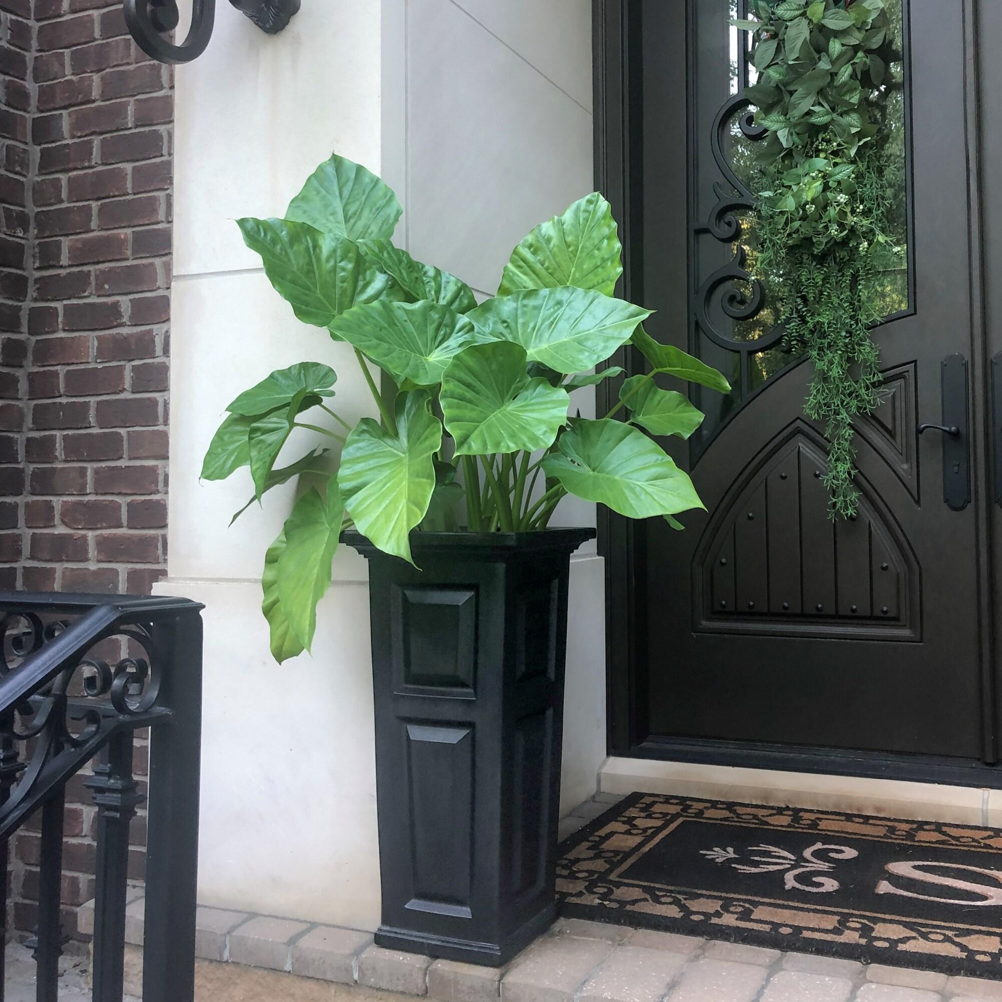 Mayne Inc. Nantucket Pot Planter