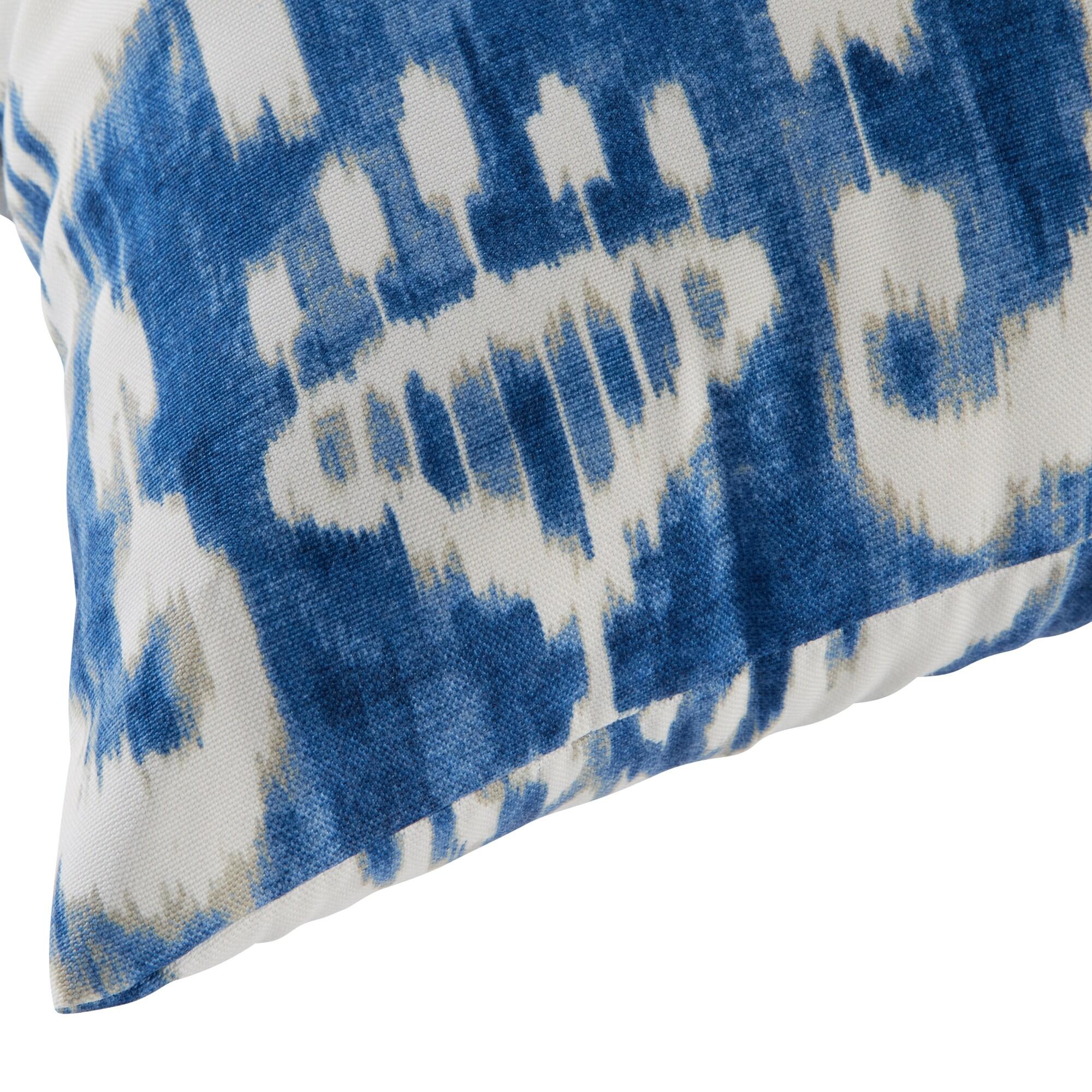 Indoor/Outdoor Reversible Throw Pillow