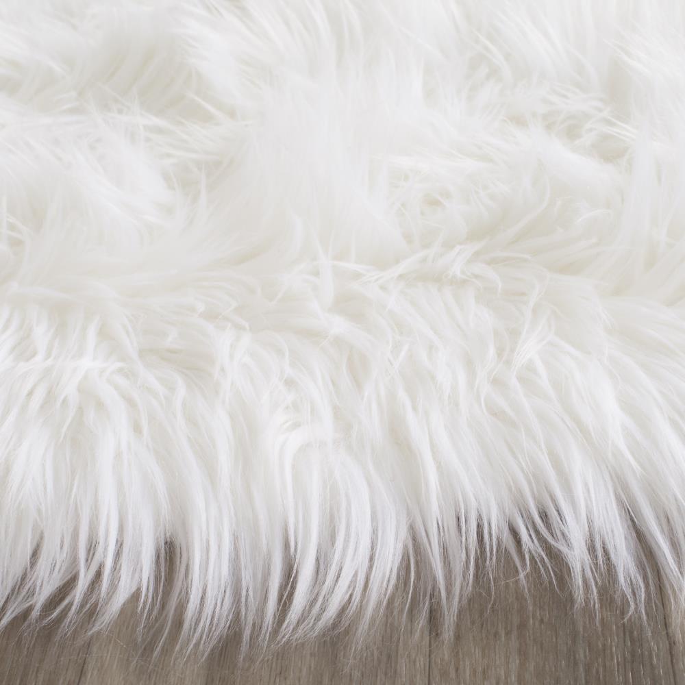 Faux Sheep Skin FSS235 Power Loomed Indoor Accent Rug - Ivory - 3'x5' - Safavieh