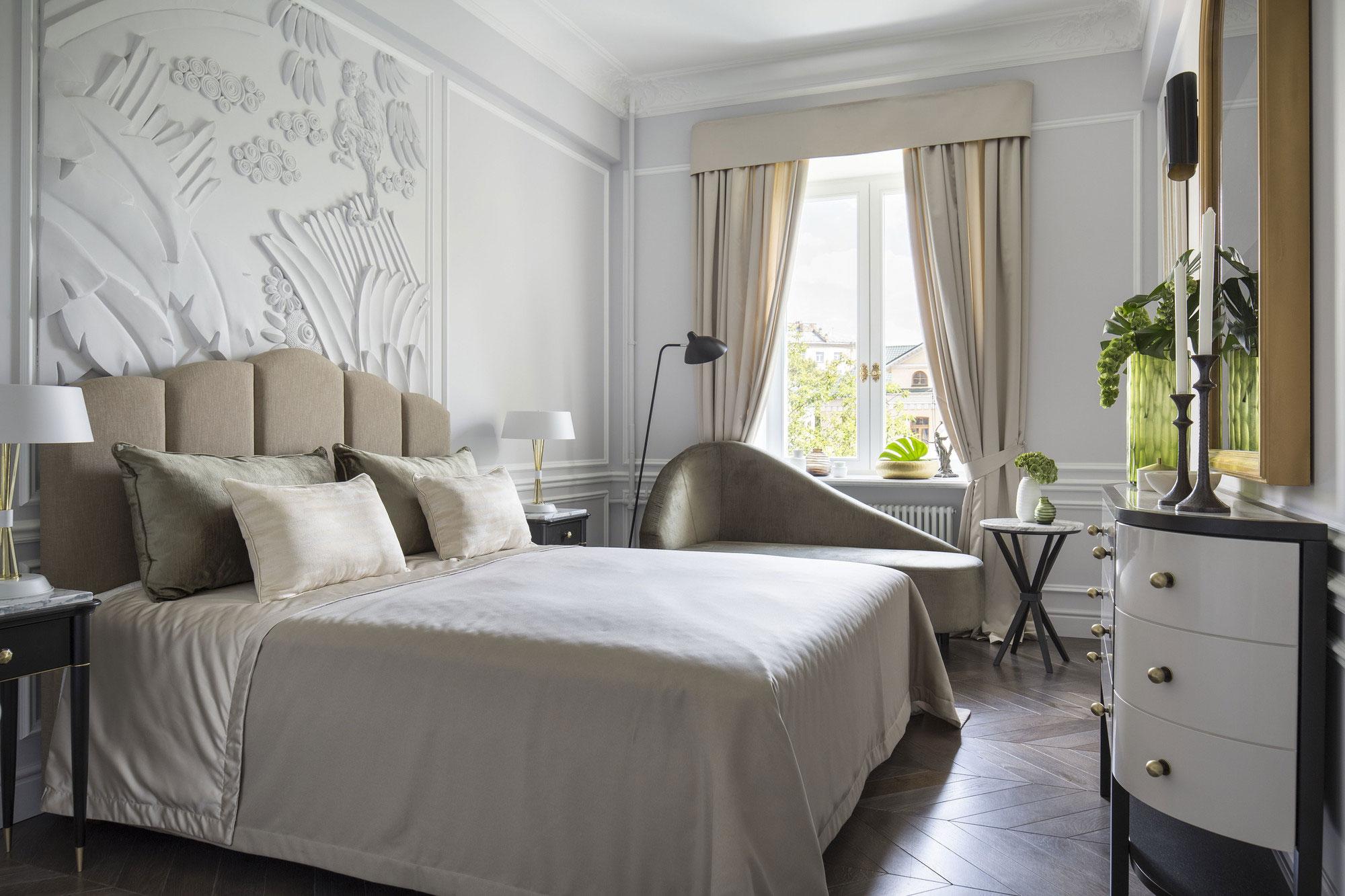 Orac Decor 7-1/4 in x 7-1/4 in x 78-3/4 in Primed White High Density Polyurethane Crown Moulding