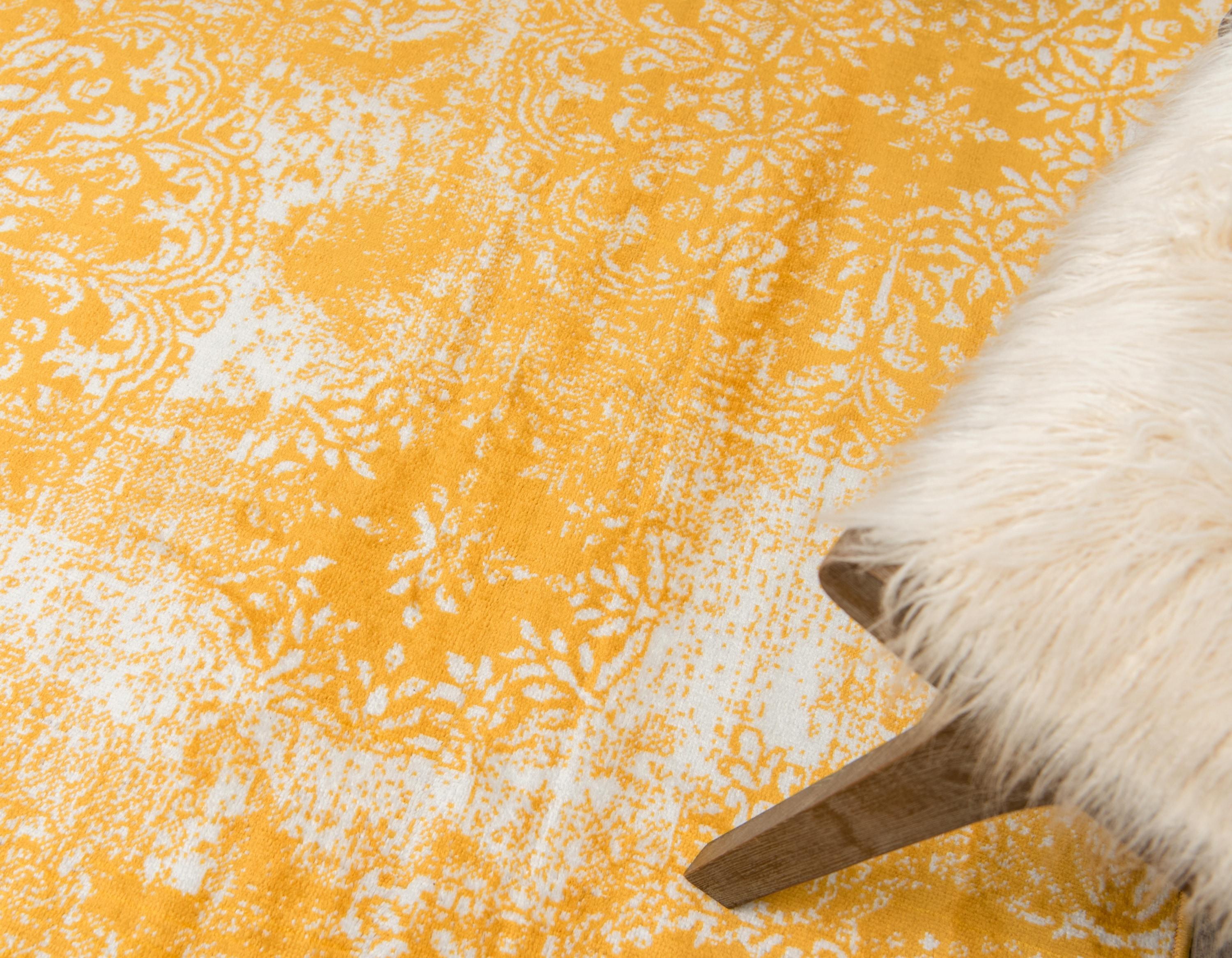 Unique Loom 6' 0 x 6' 0 Sofia Grand Yellow Area Rug