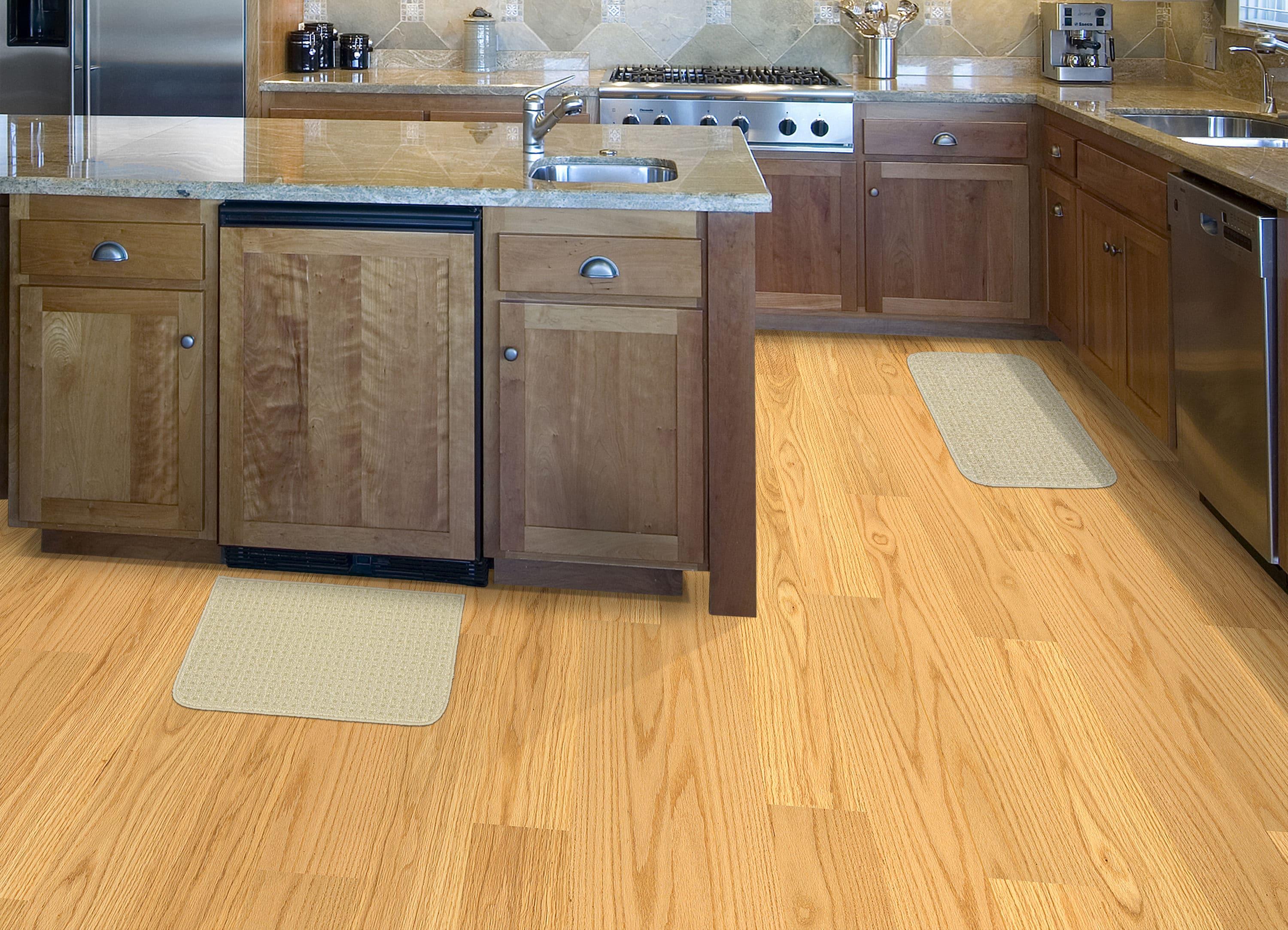 Garland Rug Herald Square 2pc Kitchen Rug Set 18 in. x28 in. Slice & 18 in. x28 in. Mat Ivory