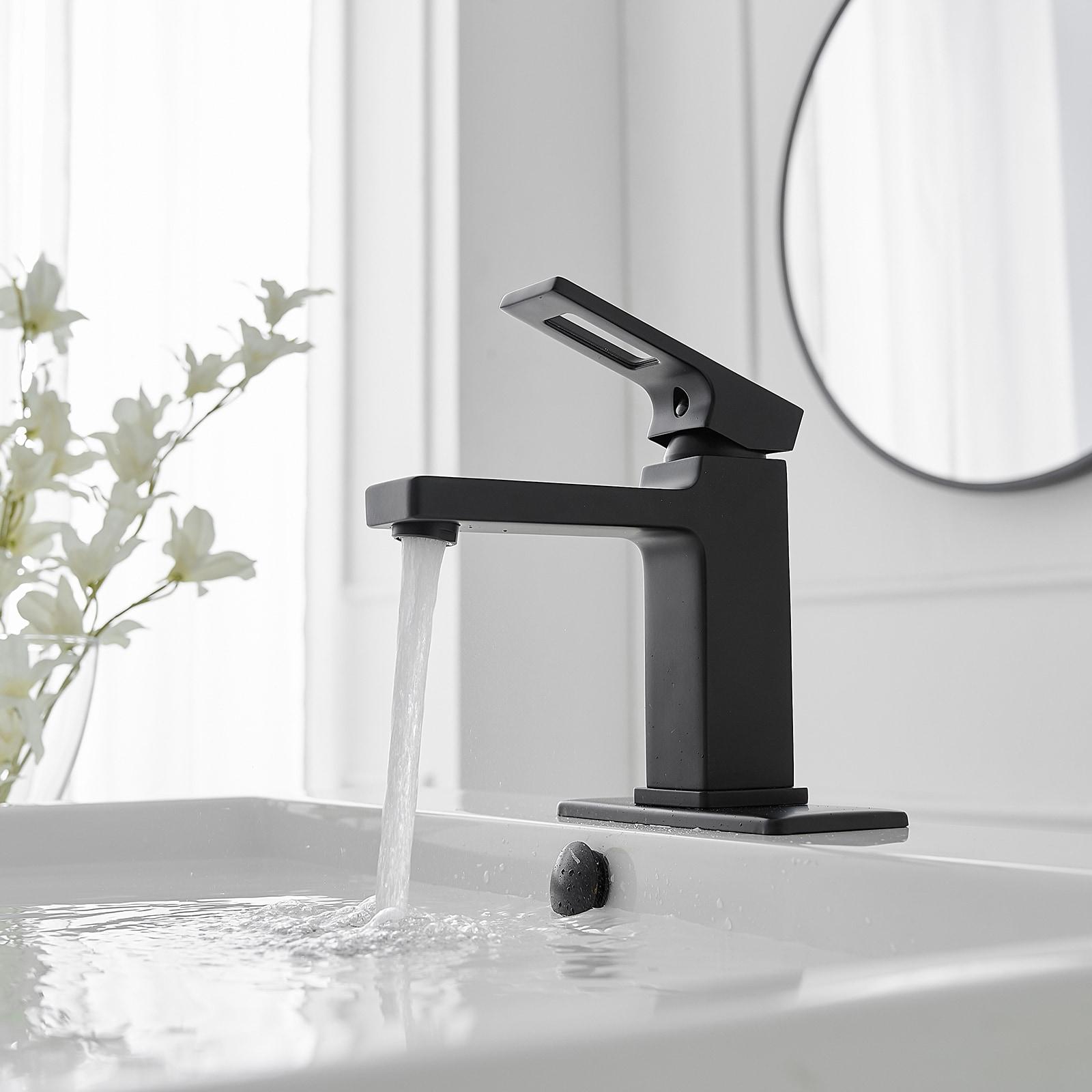 Single-Hole Single-handle Bathroom Faucet with Drain Assembly