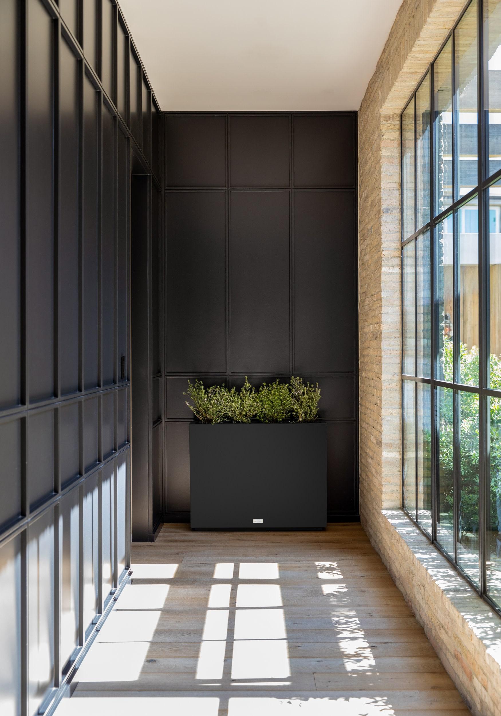 Block Series Span Planter