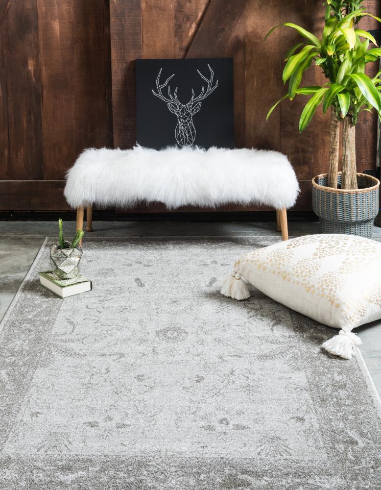 Unique Loom 5' 3 x 8' 0 Light Gray La Jolla Floral Area Rug