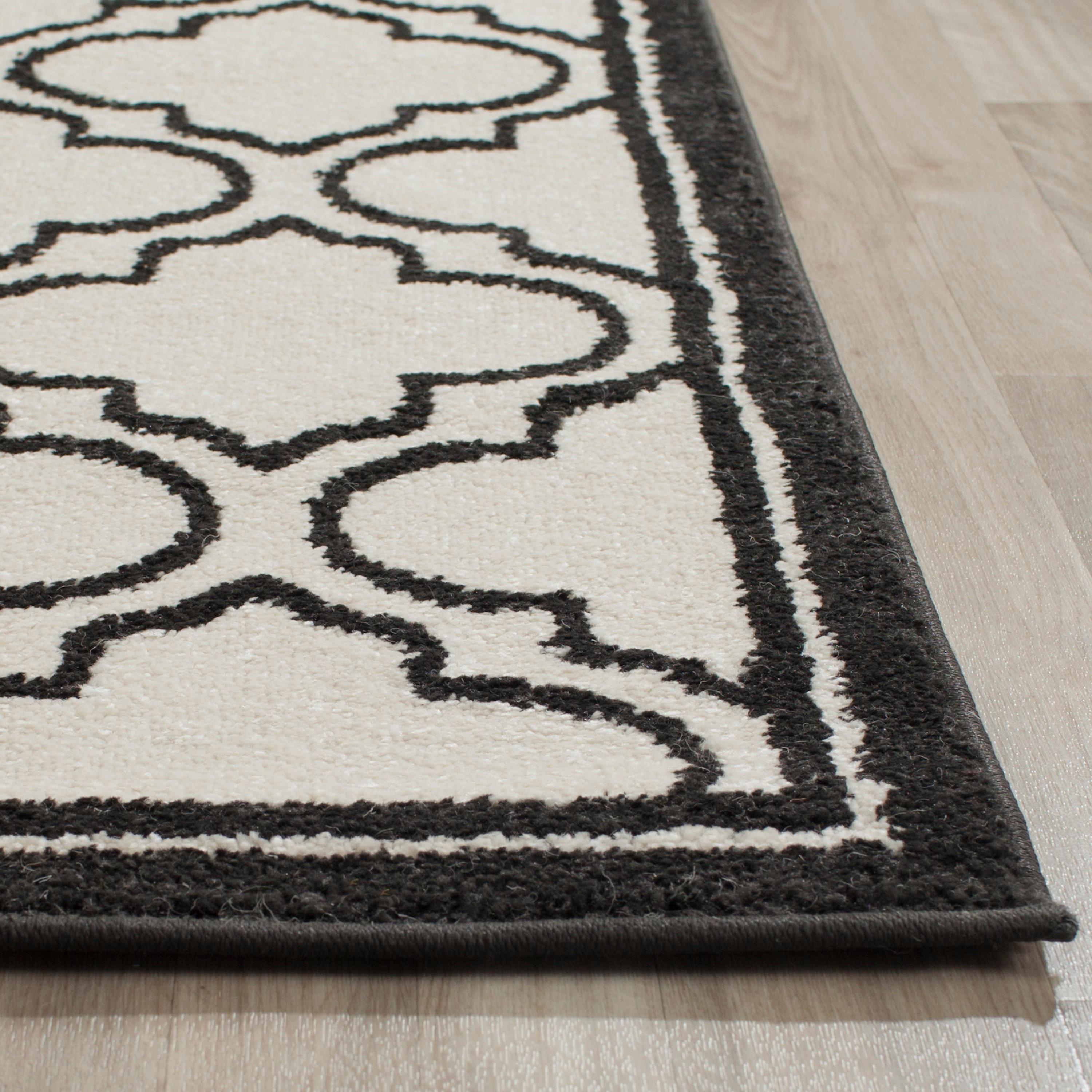 Amherst AMT412 Power Loomed Accent Rug - Ivory/Anthracite - 2'6"x4' - Safavieh.