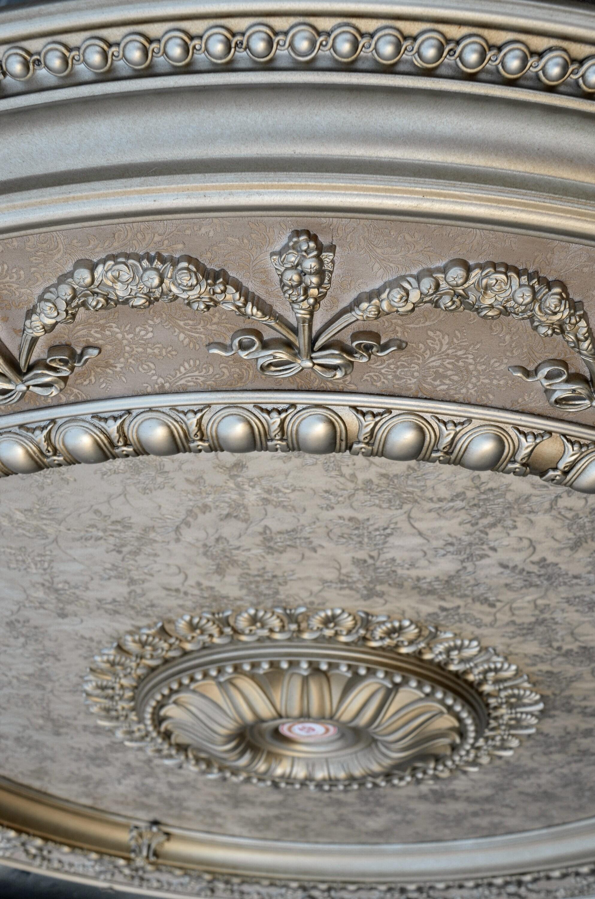 AFD Home 10782962 Round Ceiling Medallion, Champagne - Large