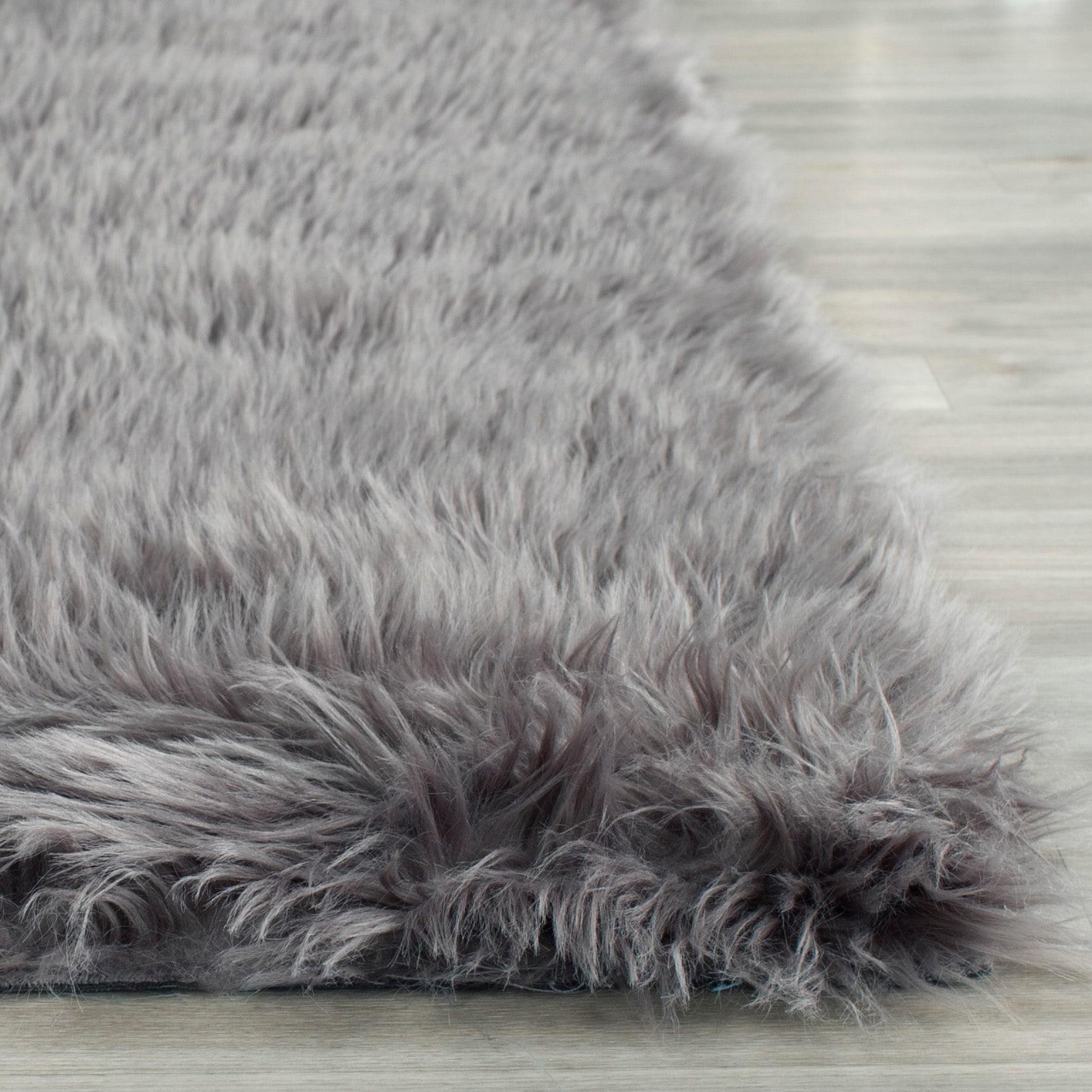 SAFAVIEH Faux Sheep Skin Vesna Solid Area Rug, Grey, 2' x 3'