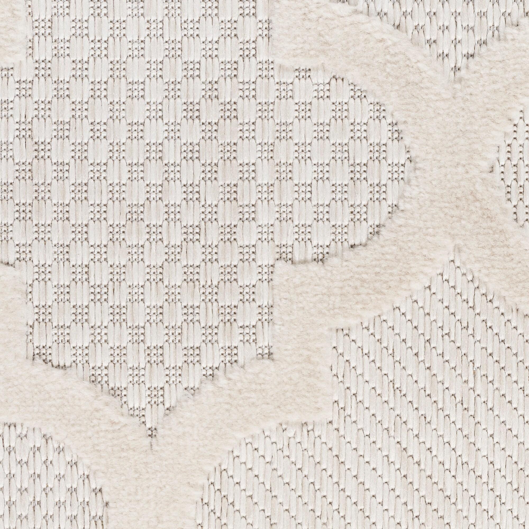 Nourison Easy Care 7' x 10' Ivory/White Indoor/Outdoor Rug
