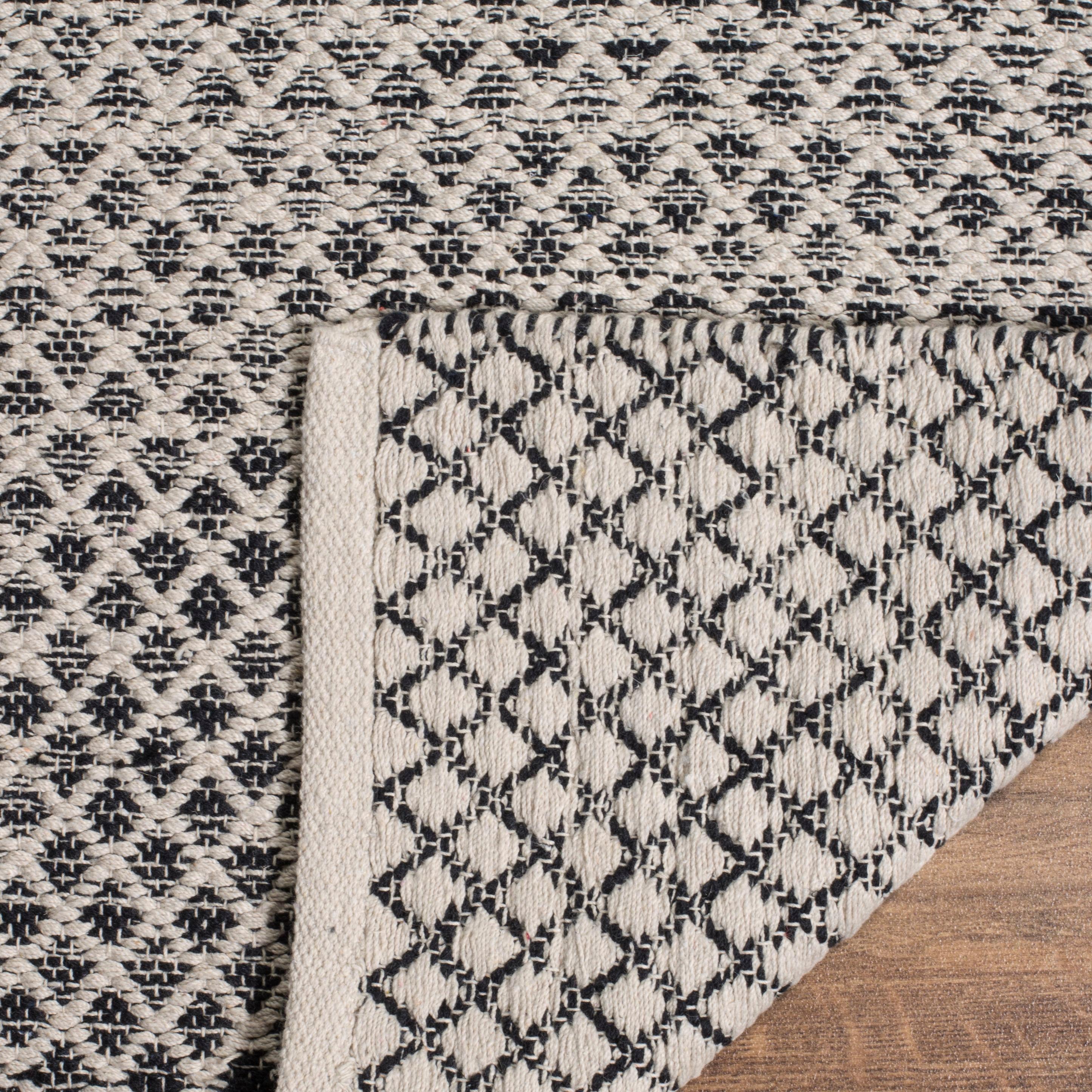 Montauk MTK601 Hand Woven Indoor Area Rug - Black/Ivory - 6'x9' - Safavieh.