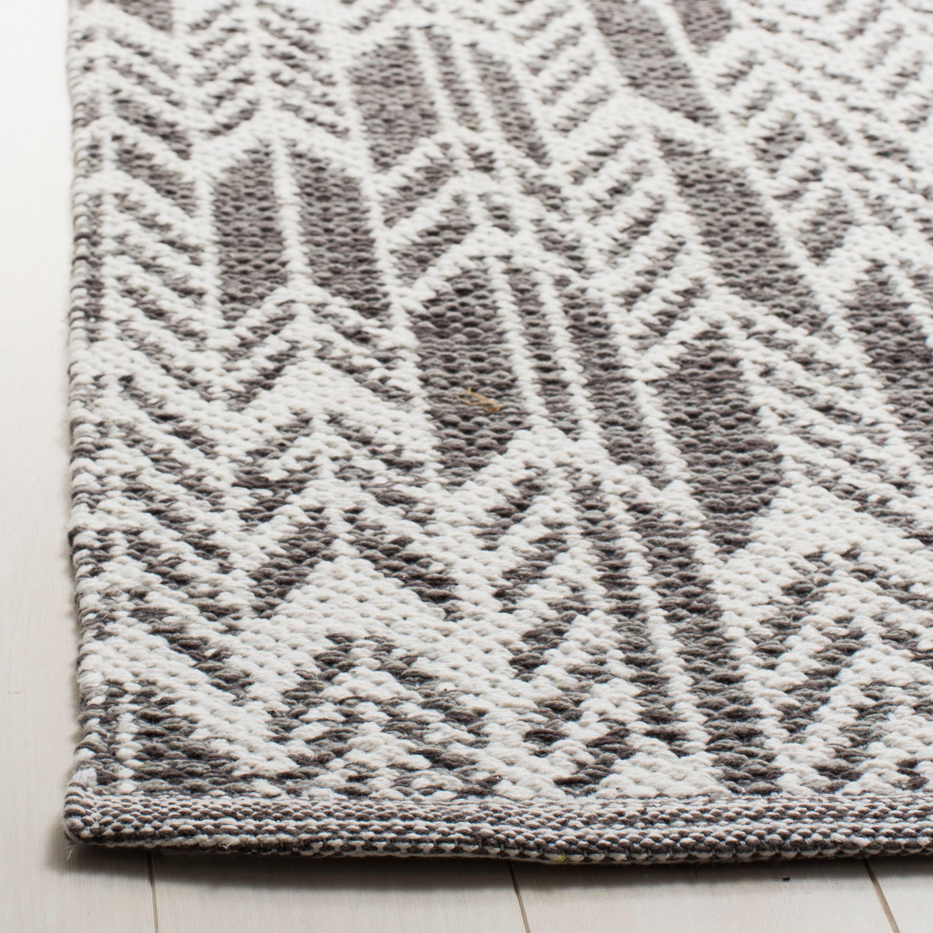Montauk MTK609 Hand Woven Indoor Accent Rug - Charcoal/Ivory - 3'x5' - Safavieh