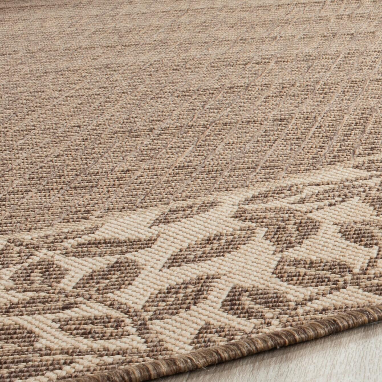 Safavieh Courtyard Checks 5 x 5 (ft) Loomed Polypropylene Brown/Natural Round Indoor/Outdoor Floral/Botanical Coastal Area rug