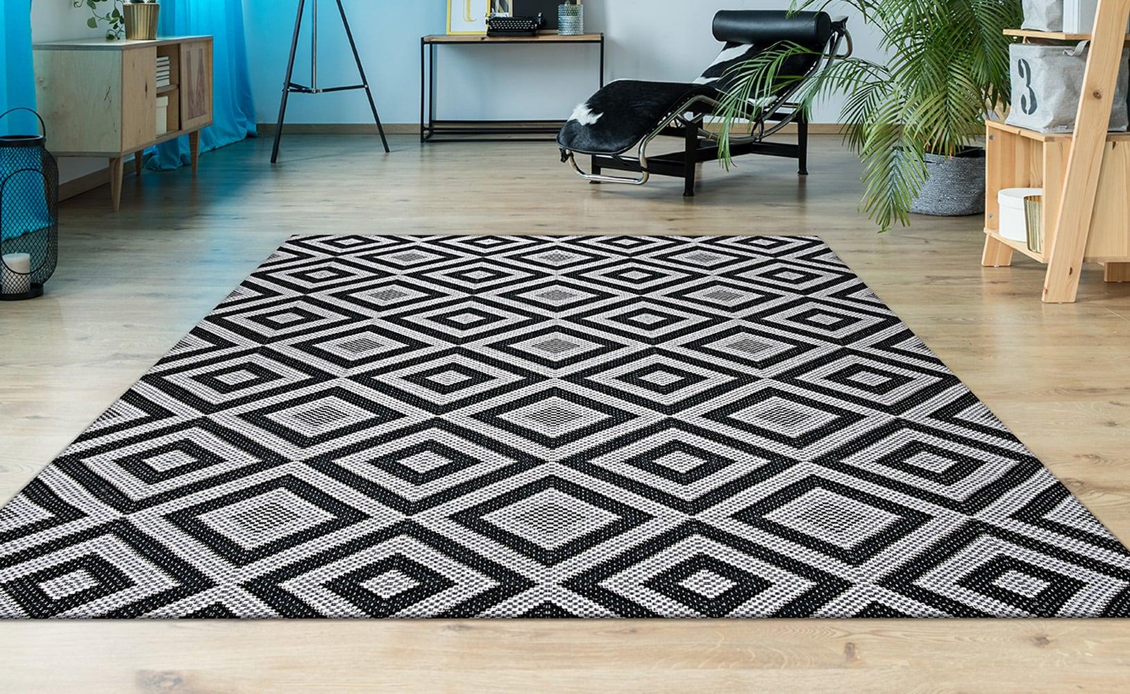 Easycare Reversible Black Synthetic 78" x 114" Area Rug