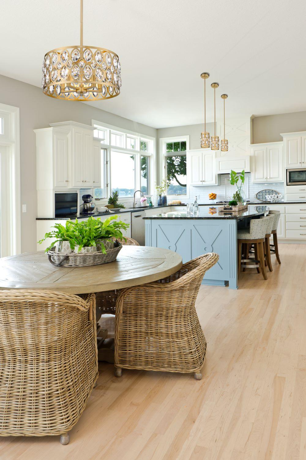 Z-Lite Dealey 5 - Light Chandelier in  Heirloom Brass