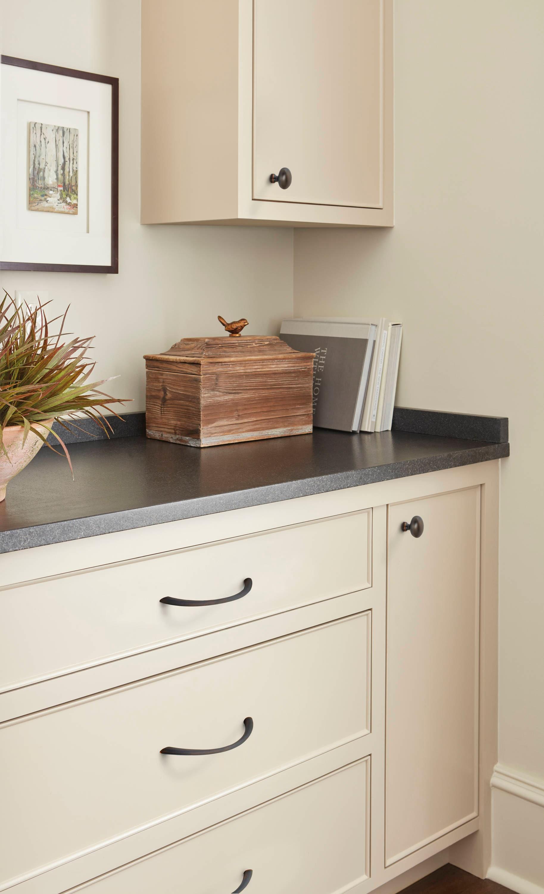 1 3/8" Length Oval Knob Multipack