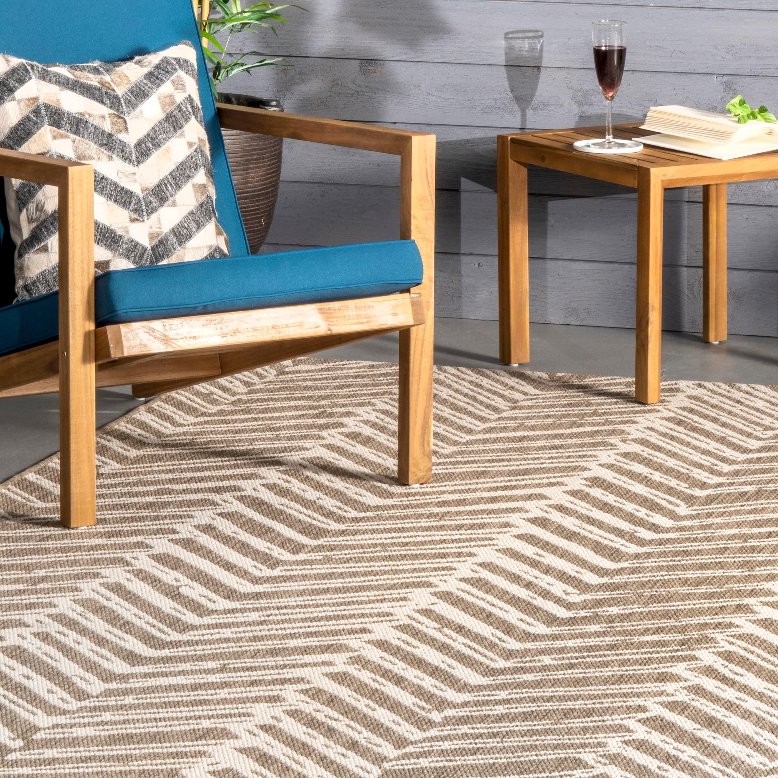 Nuloom Macklin Herringbone 5x8 Indoor/Outdoor Area Rug for Living Room Patio Deck Front Porch Kitchen, Brown/Ivory