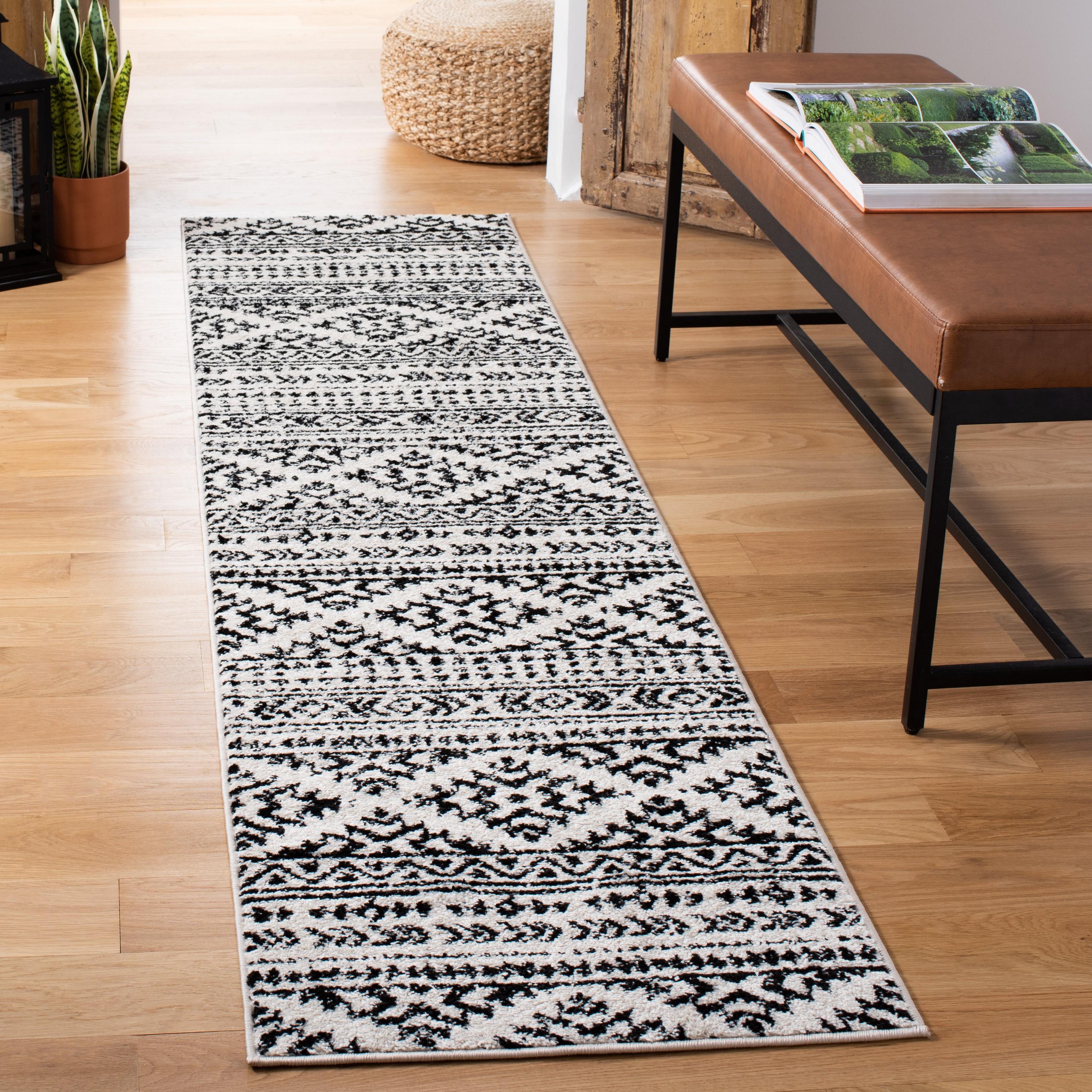 Tulum TUL272 Power Loomed Runner Rug - Ivory/Black - 2'x11' - Safavieh.